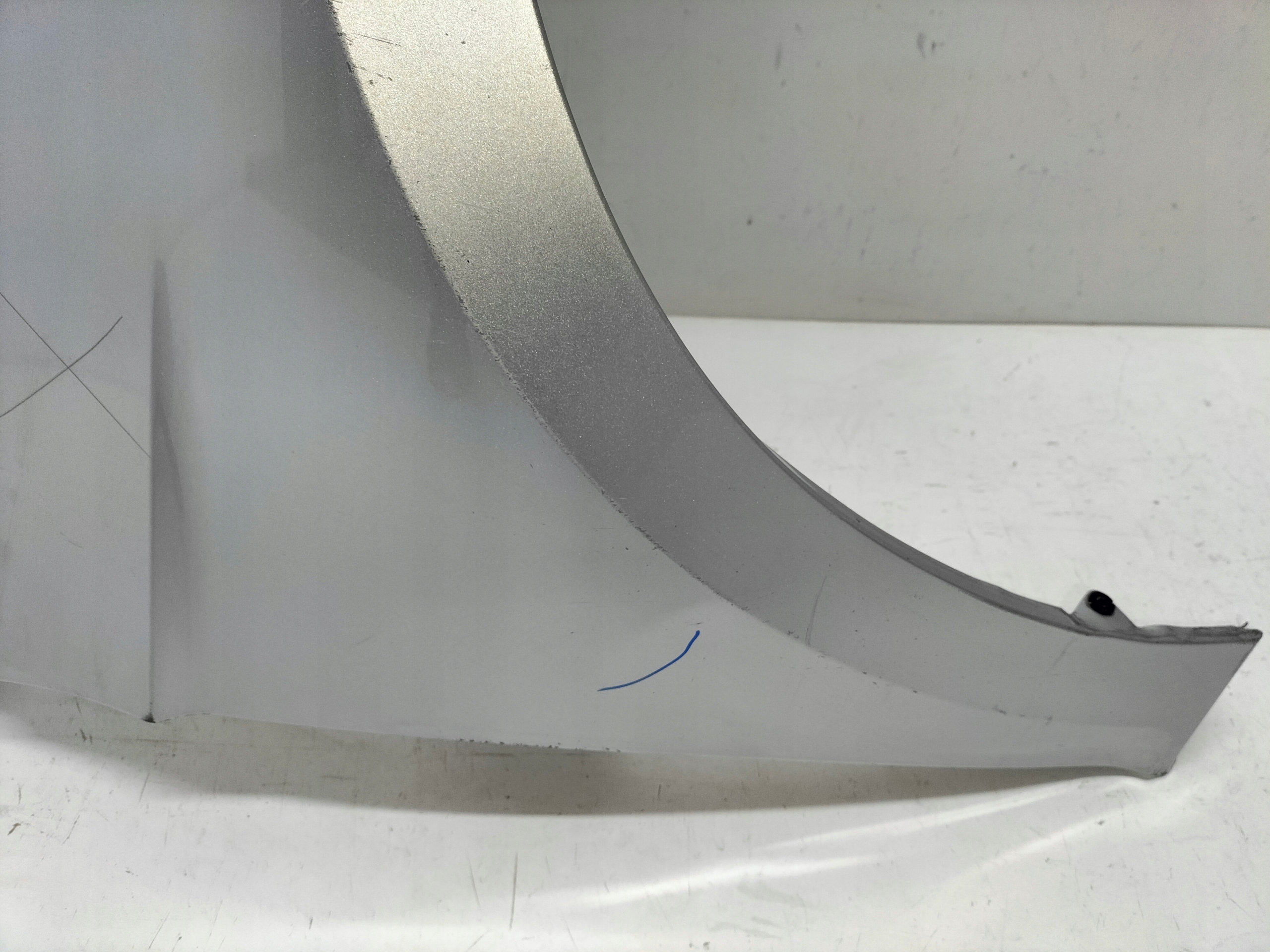 fender front front right VW PASSAT B8 14