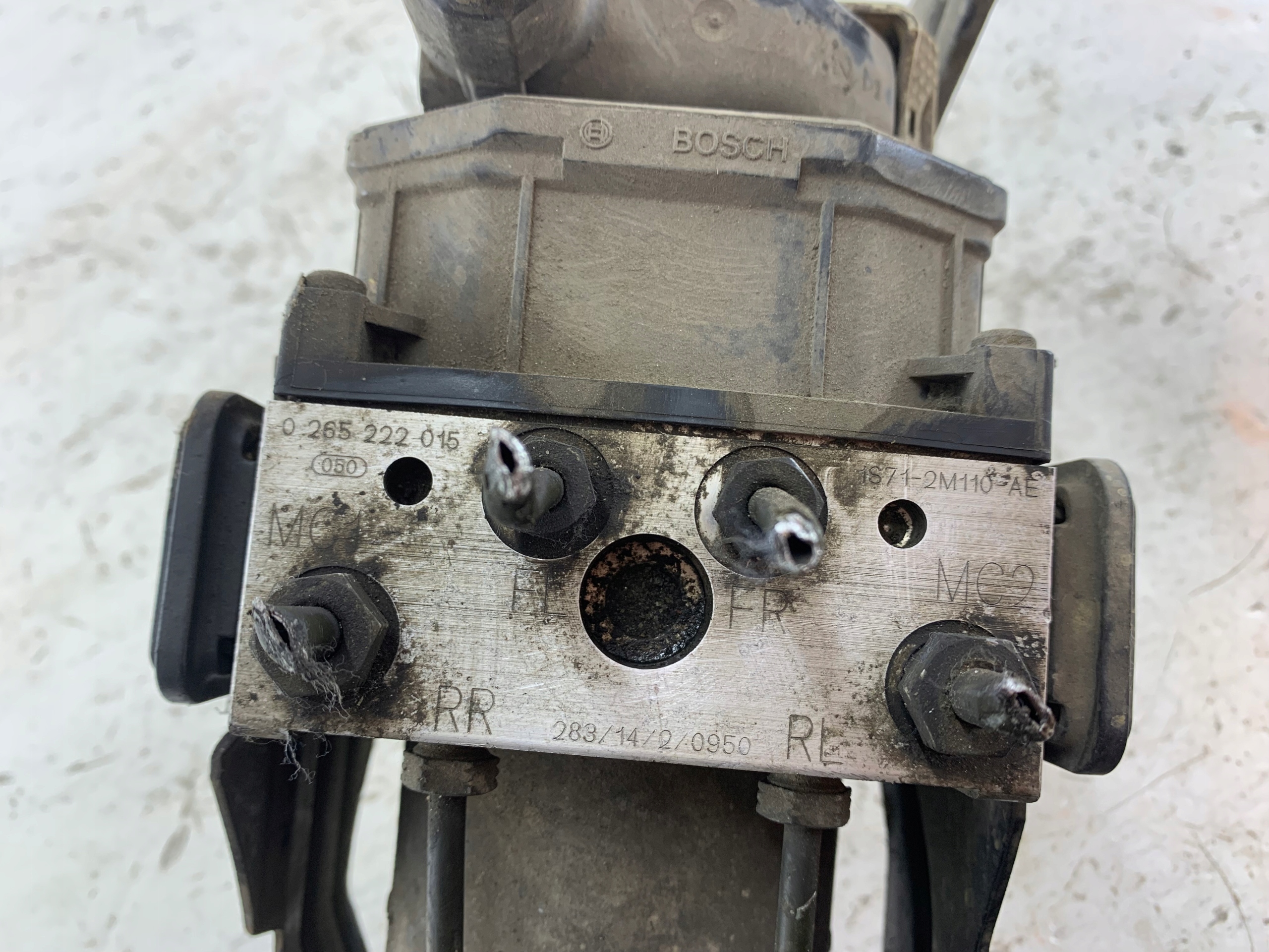 FORD MONDEO MK3 servofreno ABS 1S712M110AE