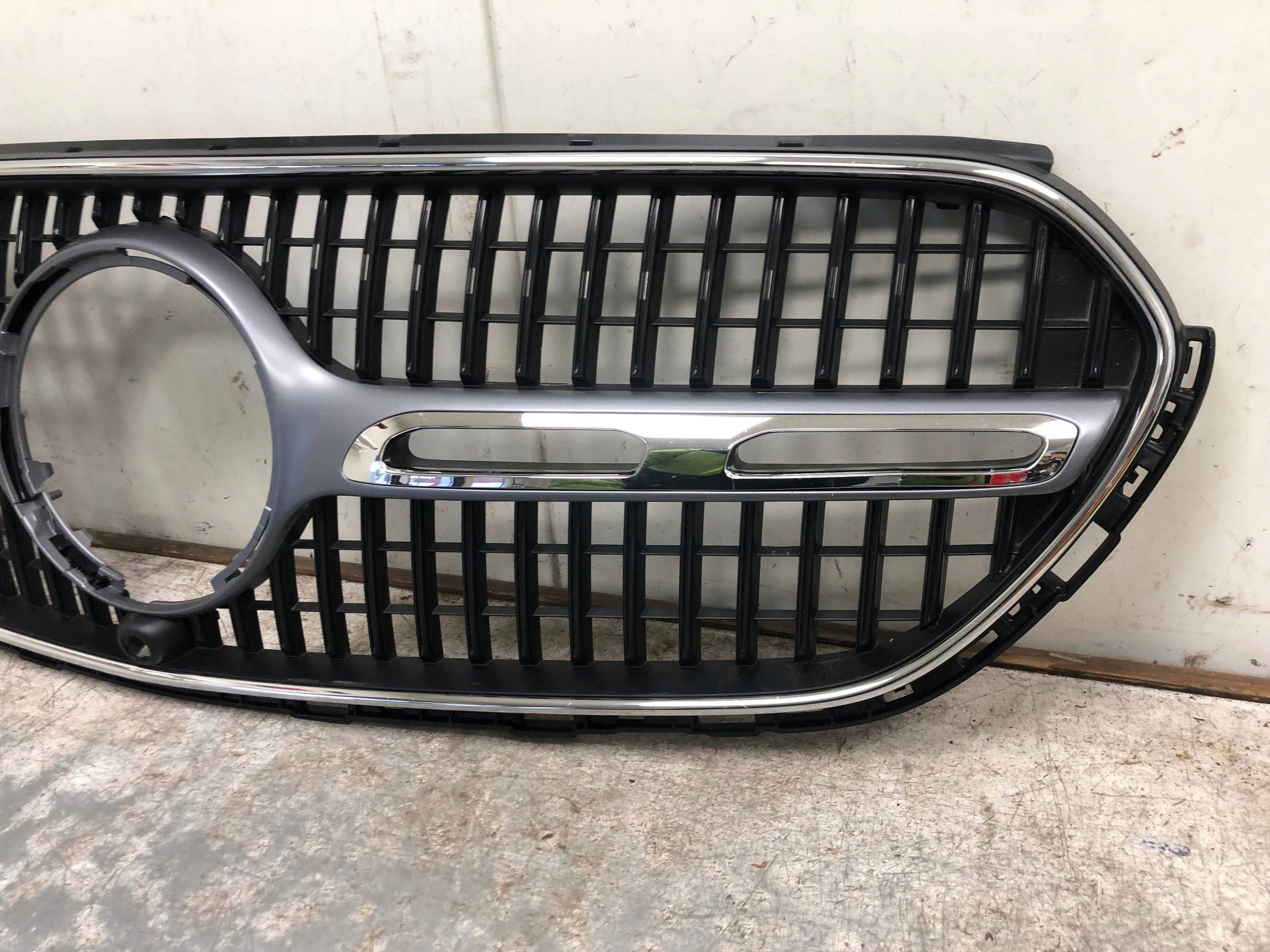 Grill Grill MERCEDES W254 C254 A2548881400