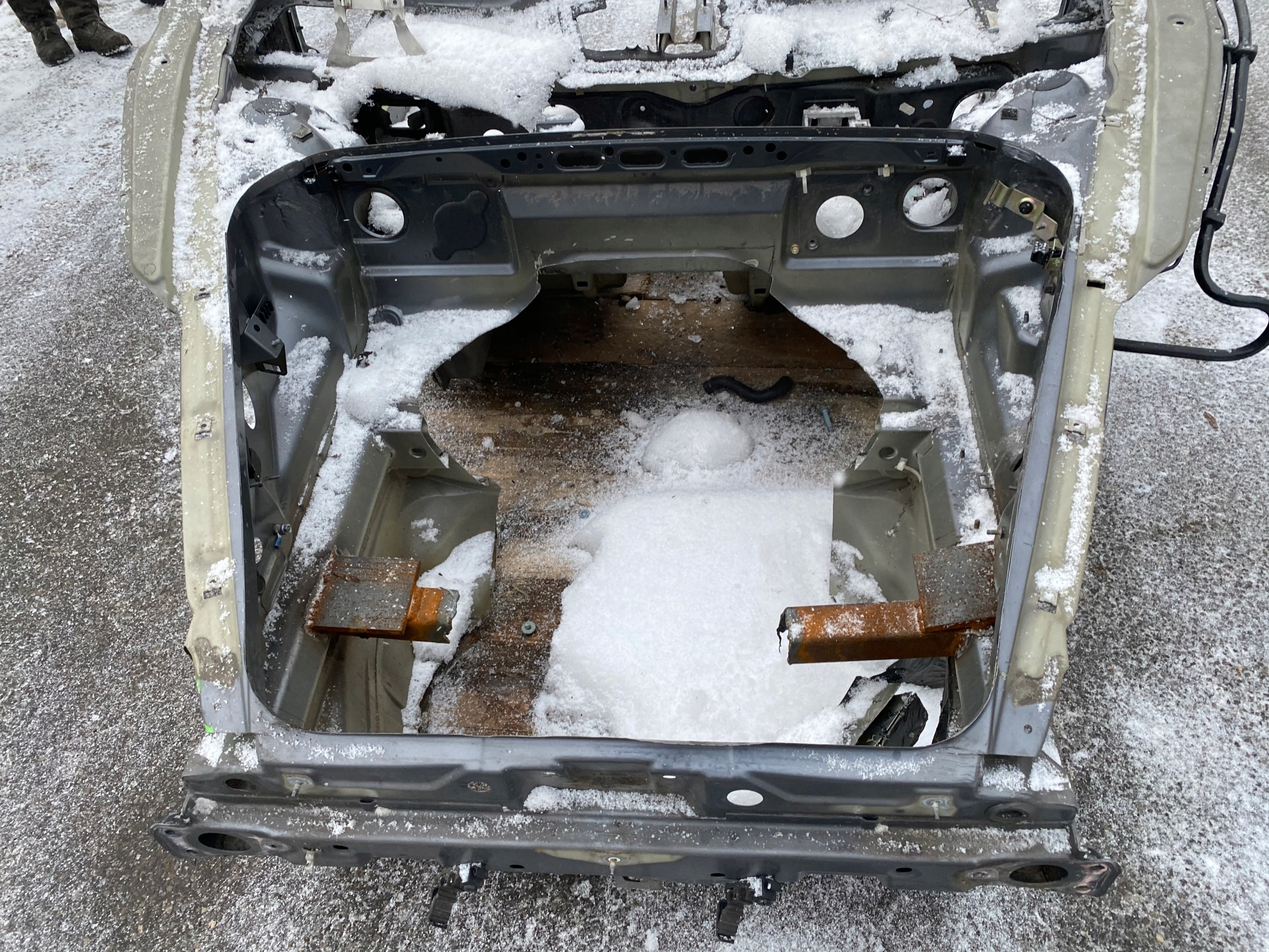 PORSCHE 911 996 ВАННА ЧЕТВЕРТЬ ПЕРЕД