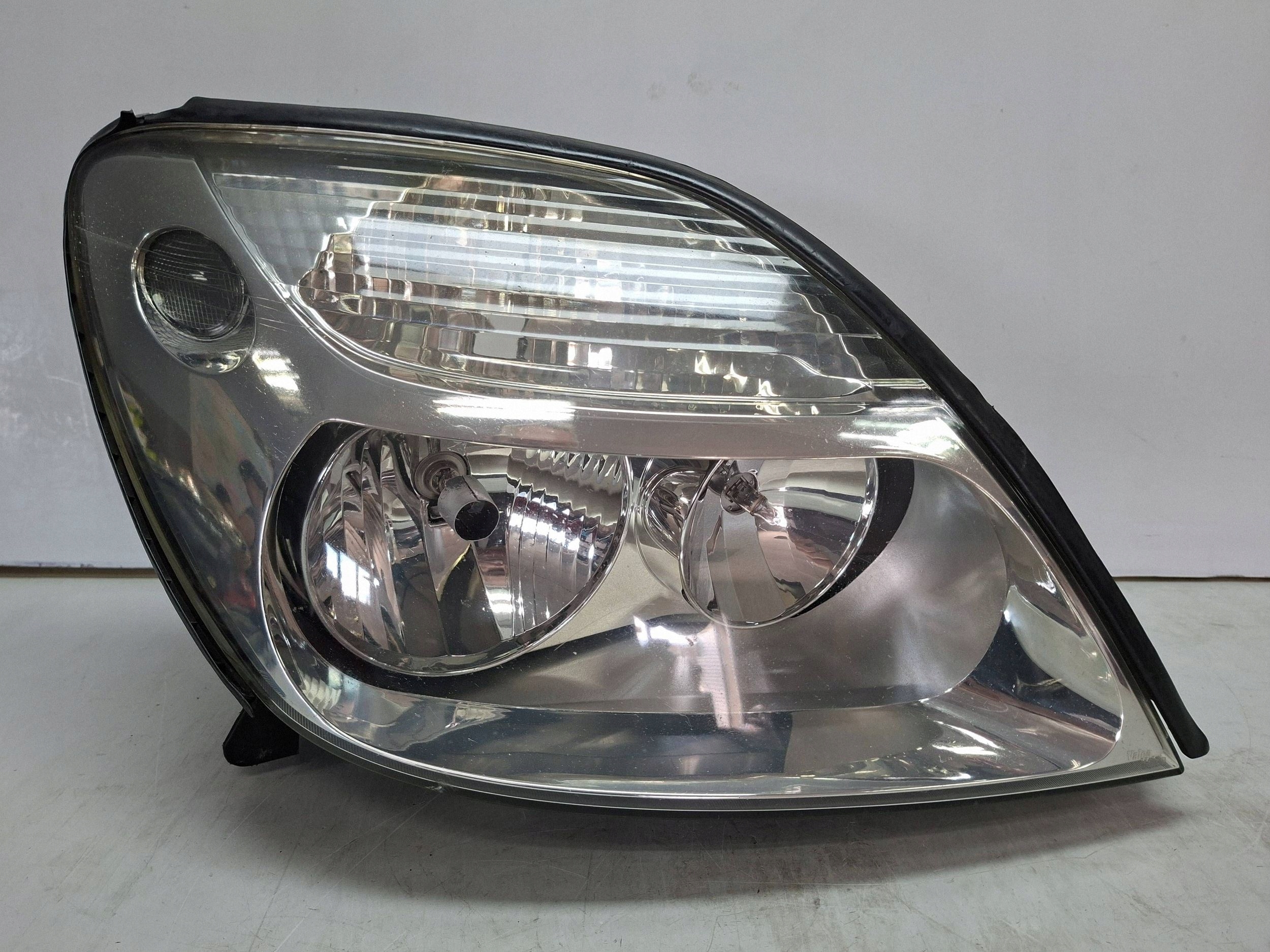 light front right 7700432097 RENAULT SCENIC and LIFT 2001