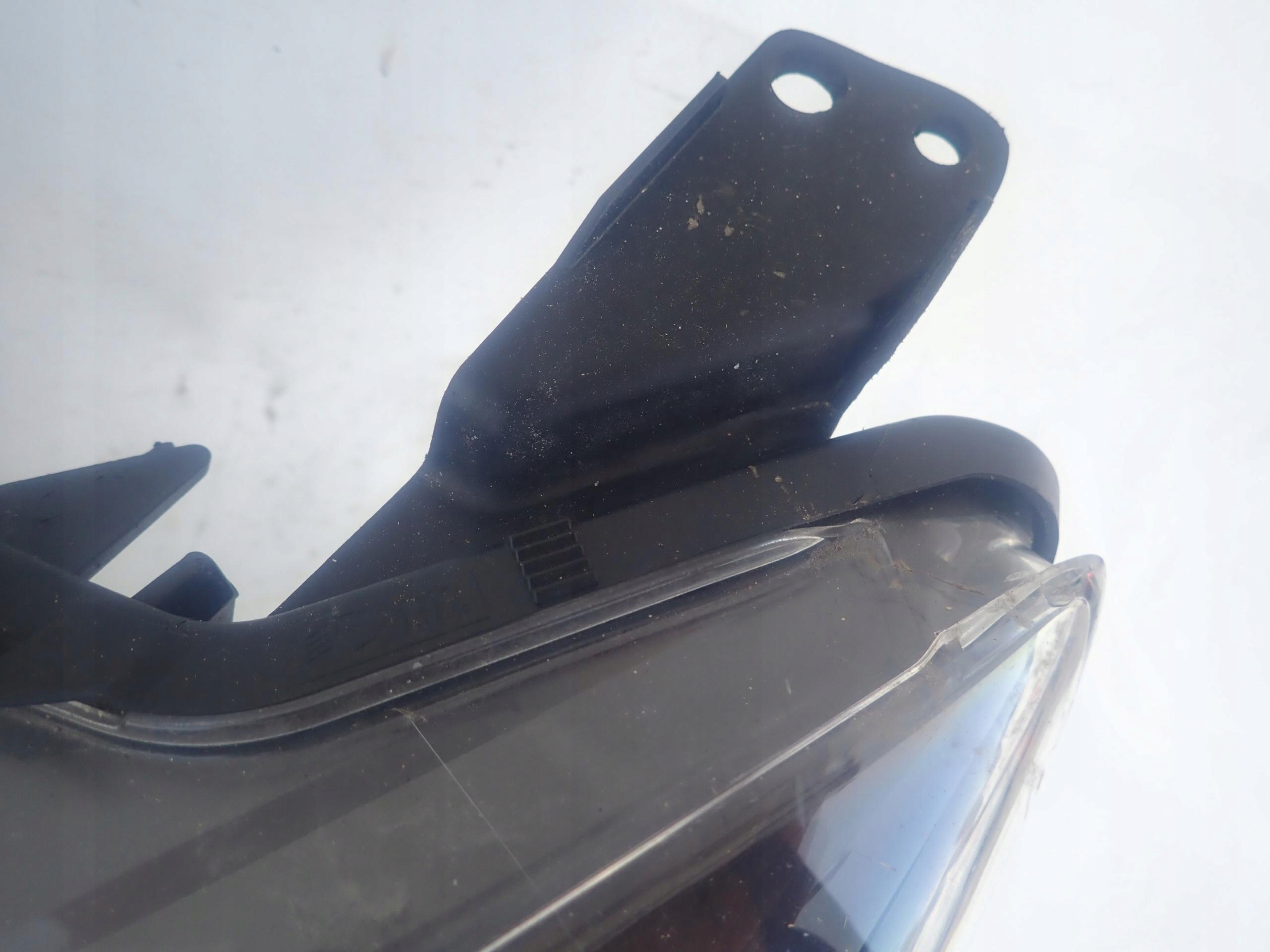 MAZDA 2 III 14-19 light front front left