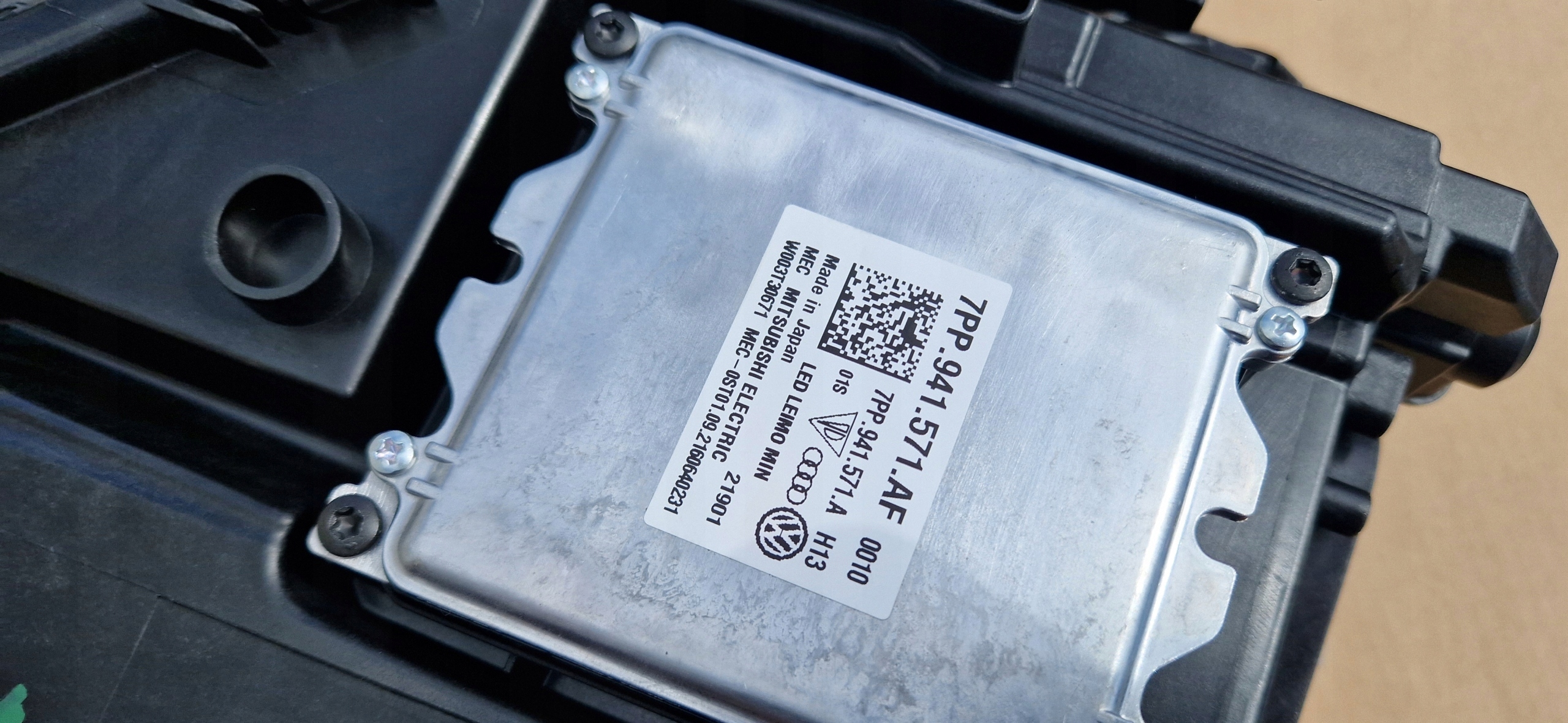 Feux phare VW TOURAN 2015- 5TB941081D Complète ORYGNAL