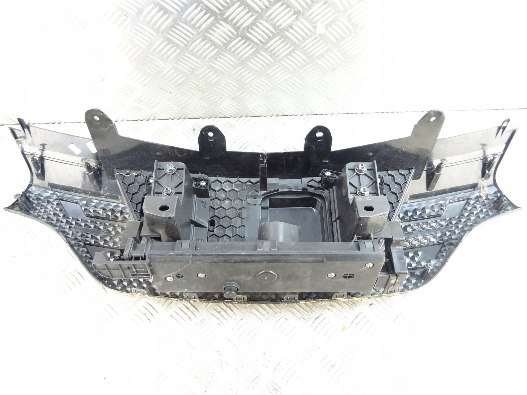 DACIA SPRING maska 62310527