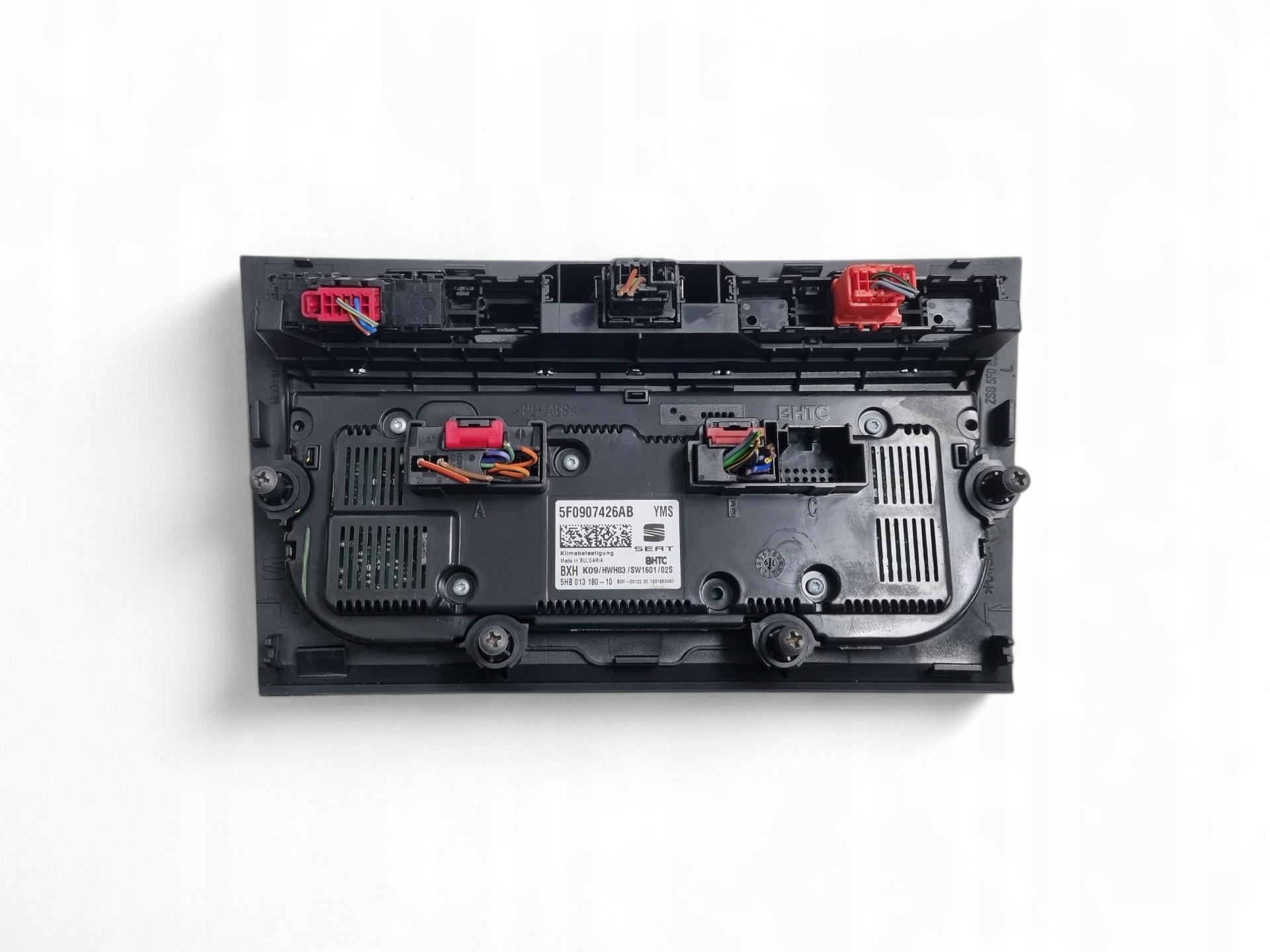 control panel of the air conditioning SEAT Leon 3 facelift 2019 5F0907426AB