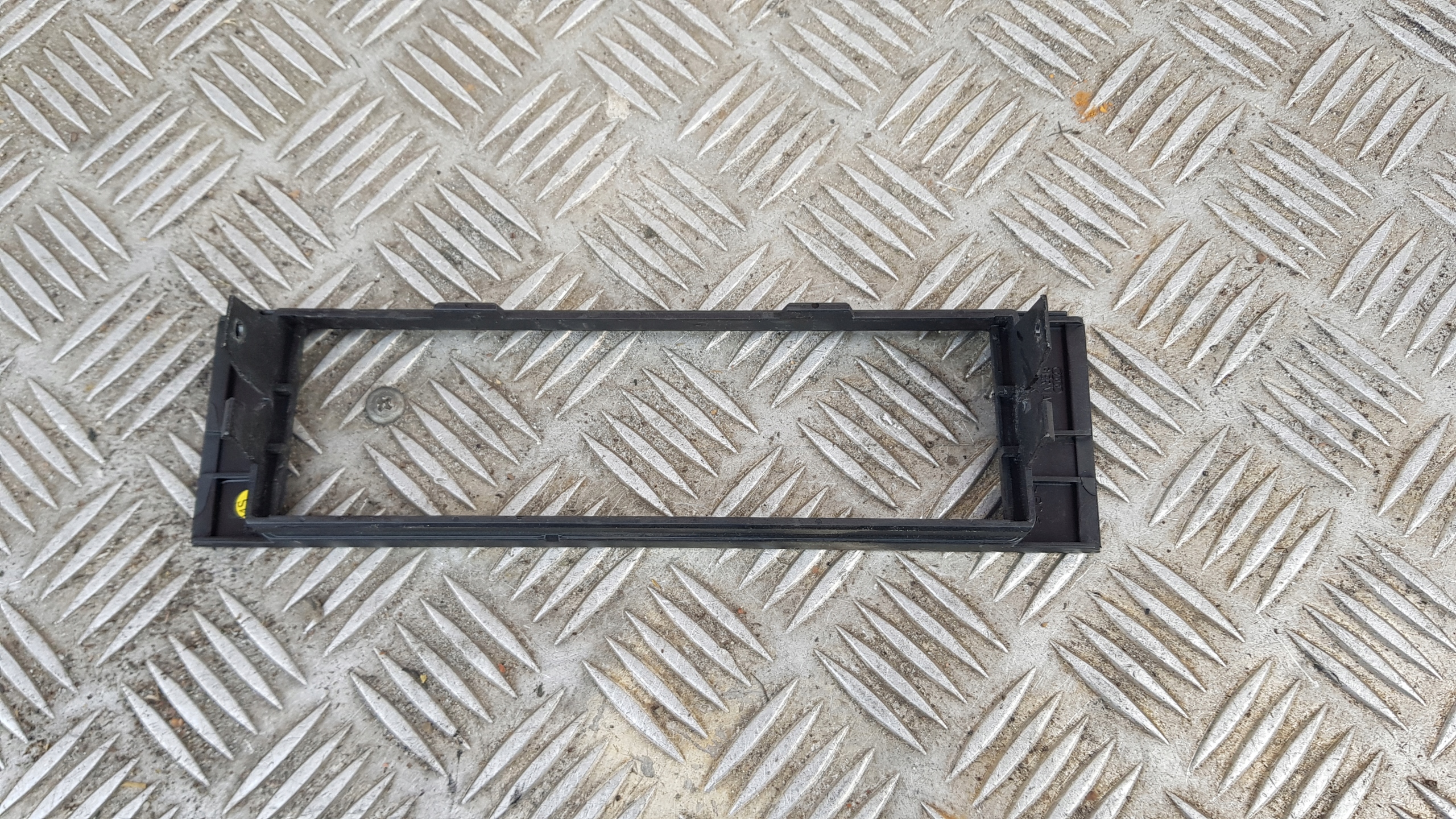 AUDI A4 B6 RÁM RADIA 8E0035459 obal