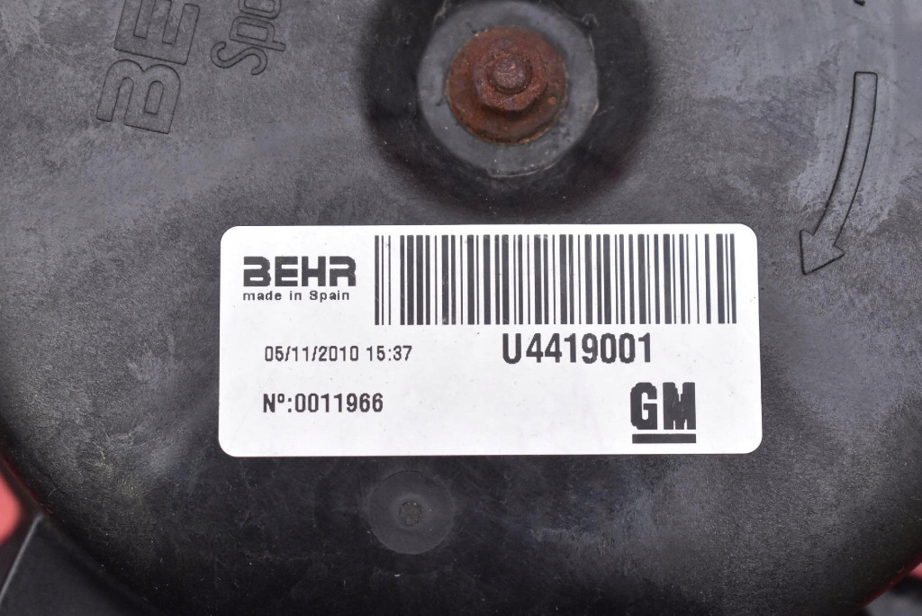 Lüfter 13331010 OPEL MERIVA B 1.7 130KM 10-14