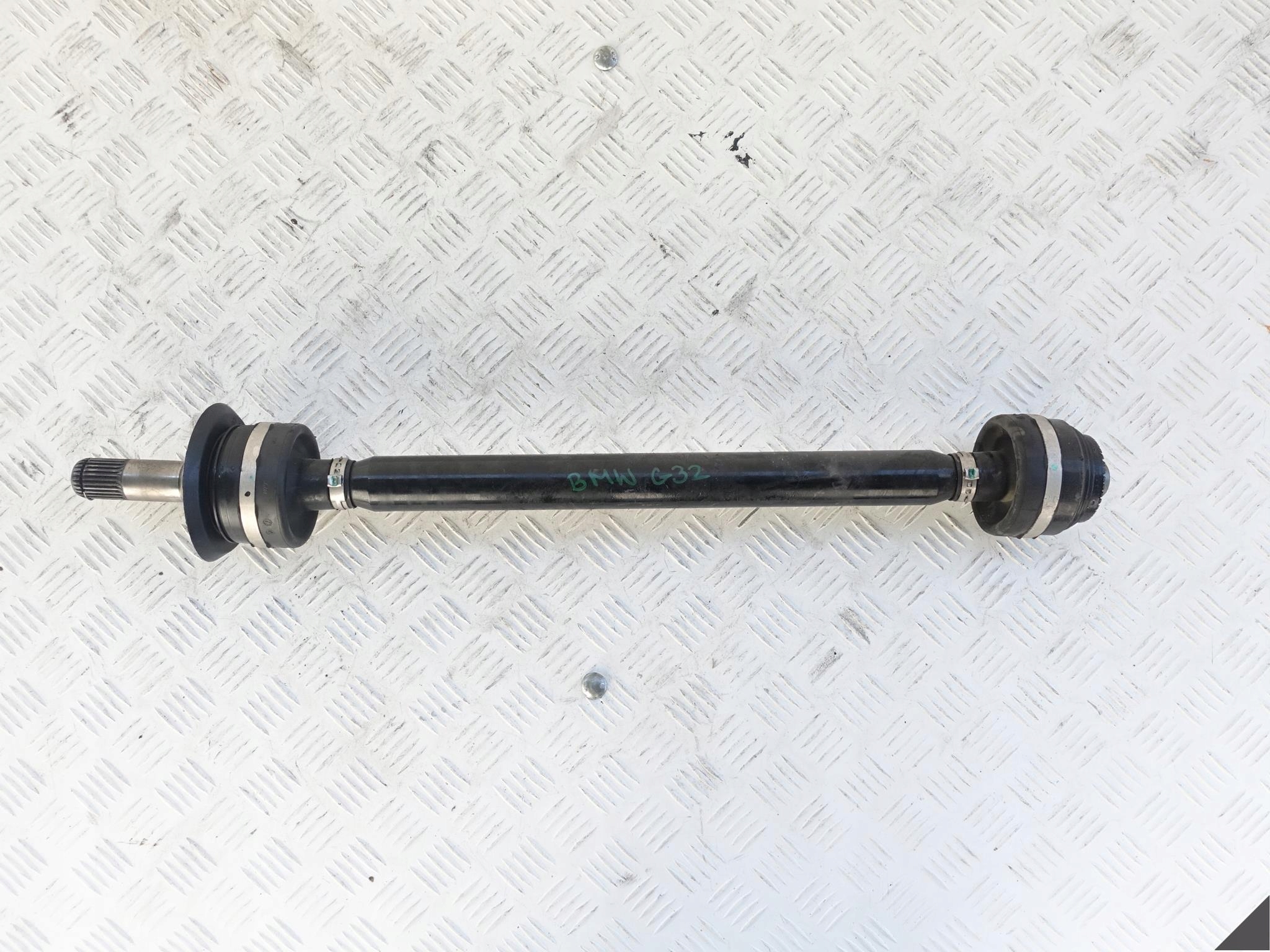 BMW 6 G32 7 G12 X-DRIVE semi-axis left rear part 30iX 40iX