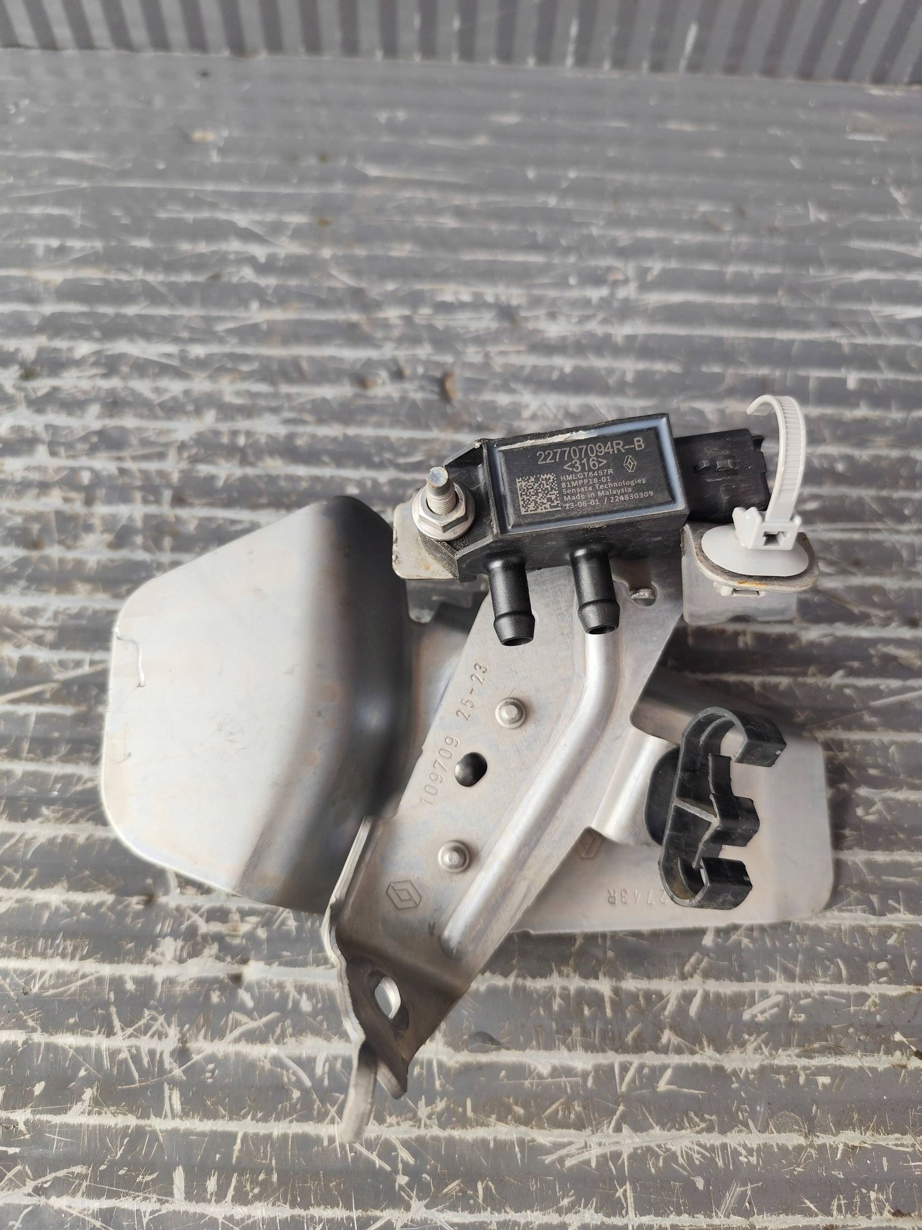 RENAULT CLIO V exhaust gas sensor 227707094R