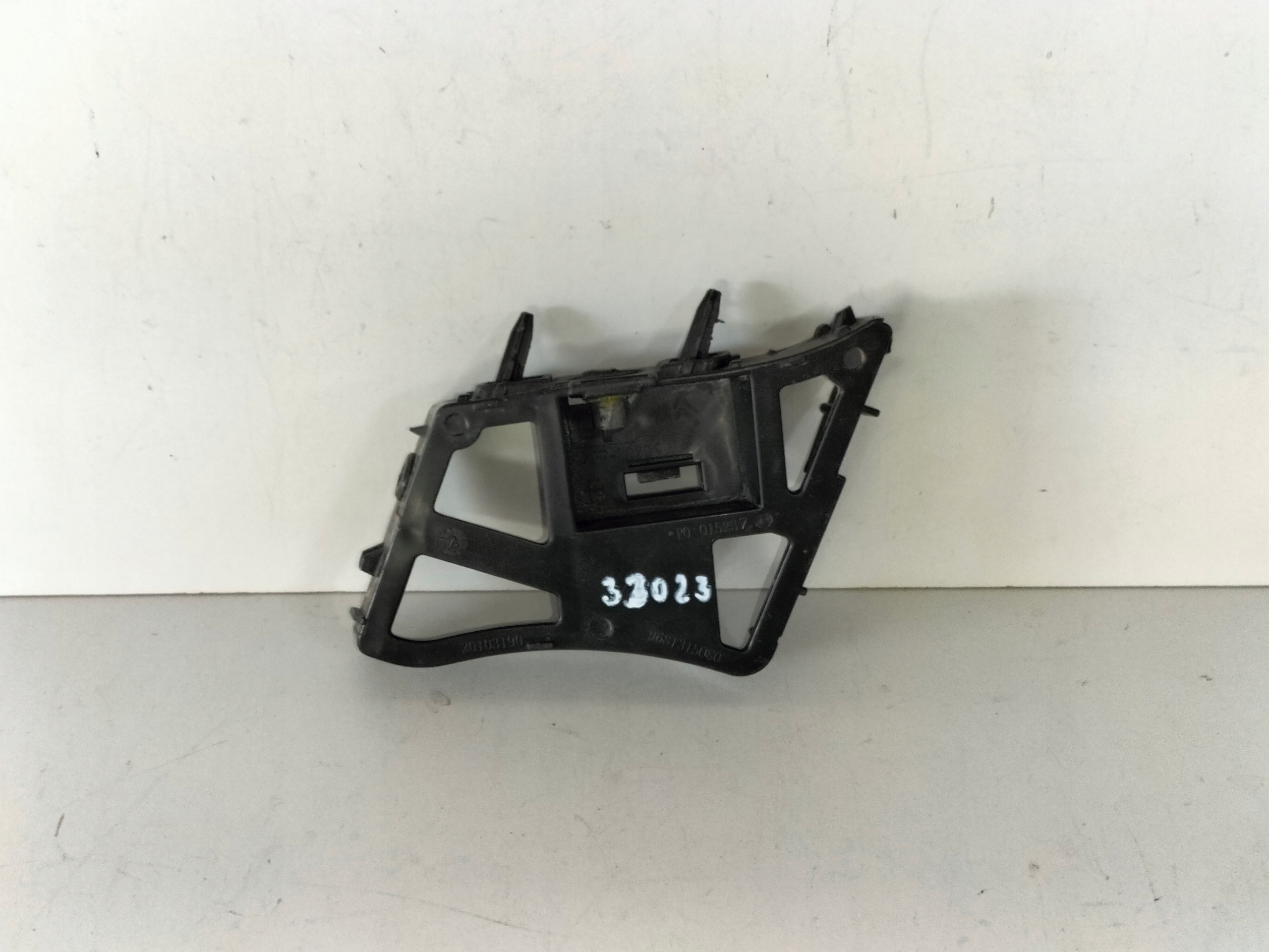 SUPPORT SUPPORT PLAQUE PARE CHOC ARRIÈRE DROITE CITROEN C5 III 08- KOMBI