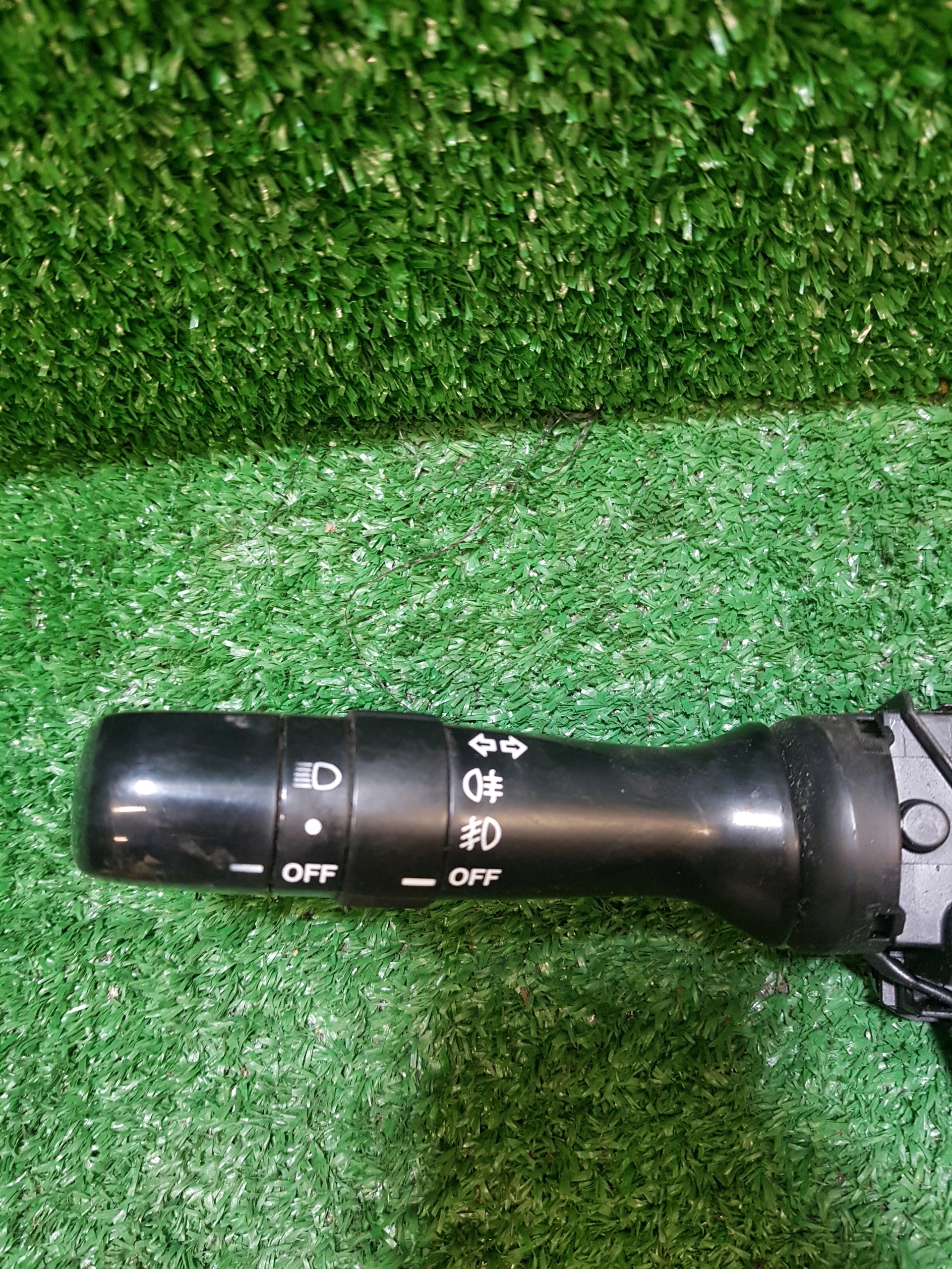 DEVIO LUCI TERGICRISTALLO TERGI TOYOTA AURIS 17F018 17F100