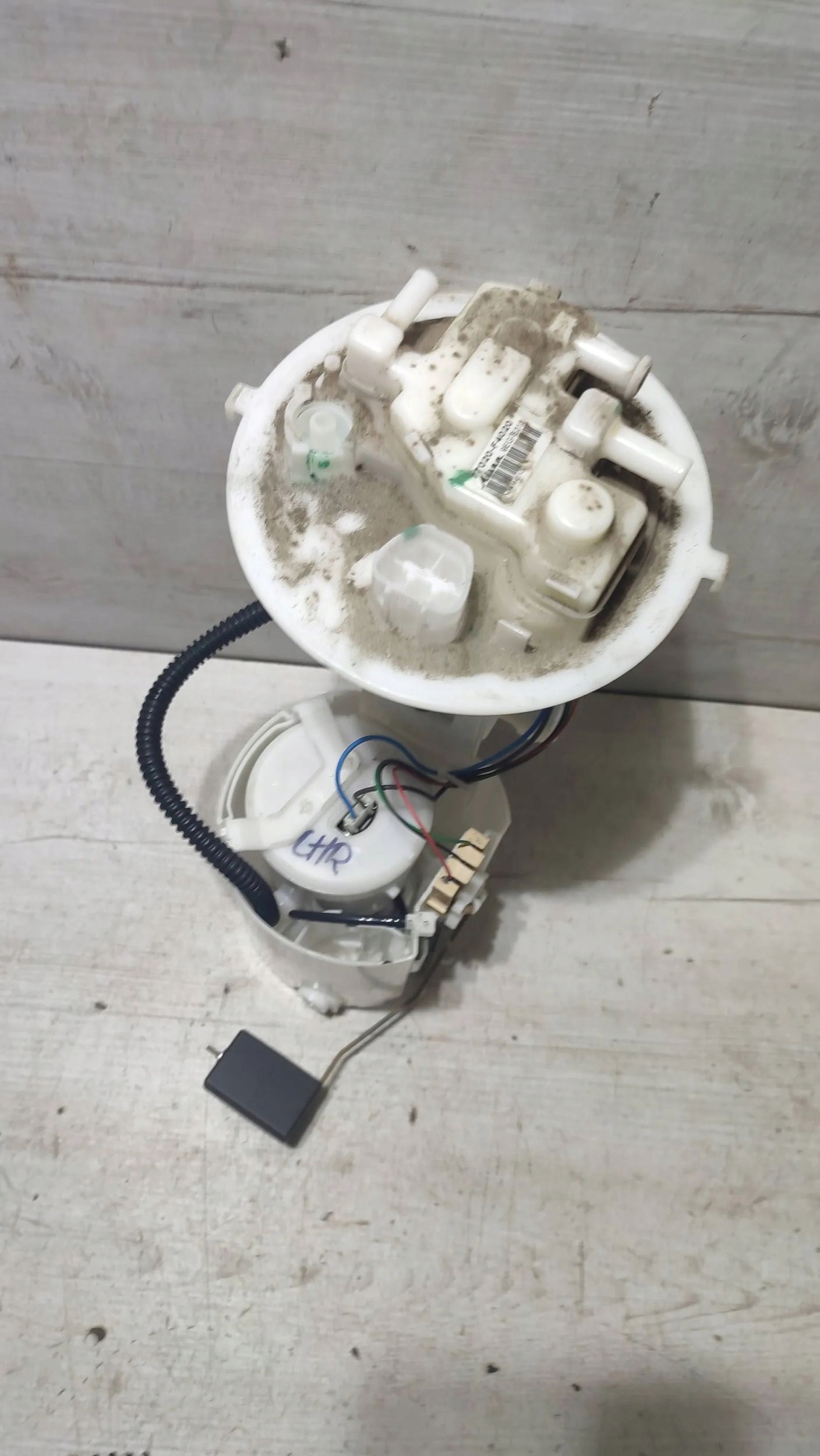 Toyota C-HR and 2019 feed pump