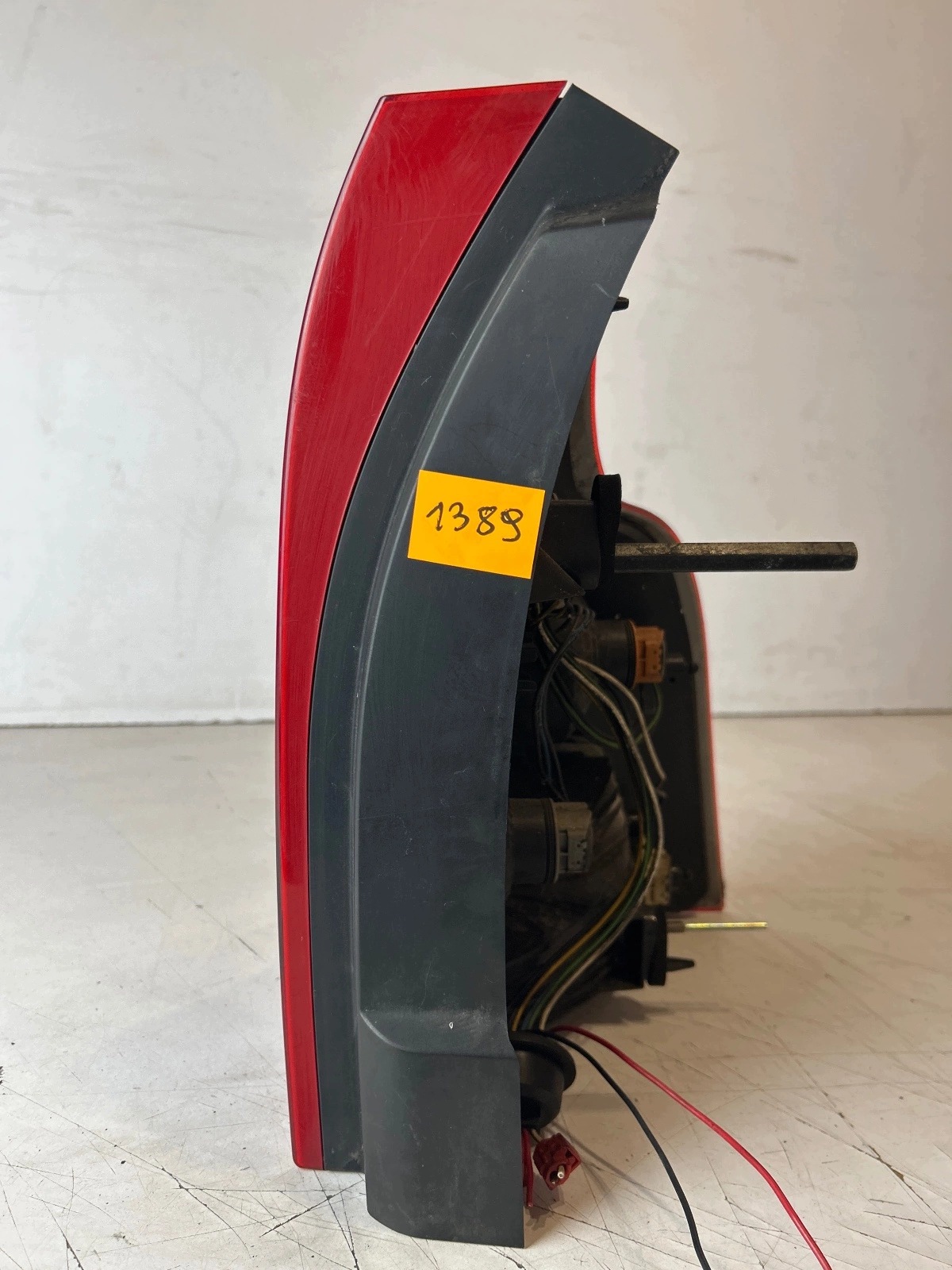 light rear part rear left Volvo XC90 and