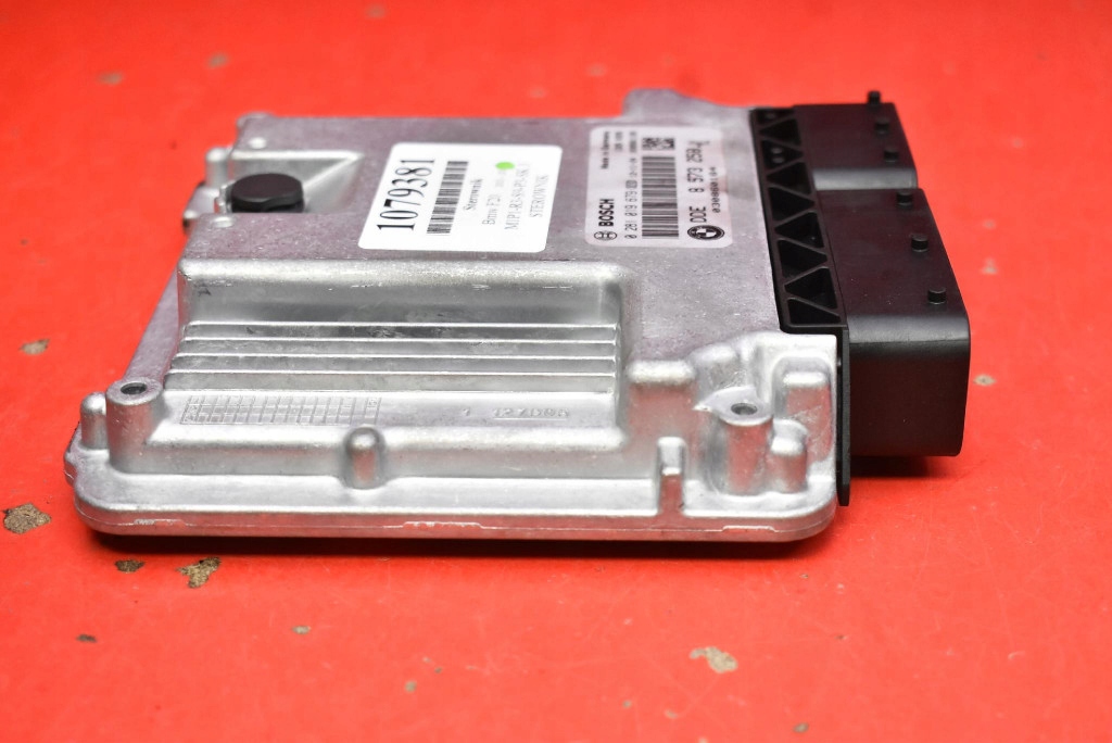 control unit computer of the engine 8573258 BMW F20 2.0 D 116 KM 11-15