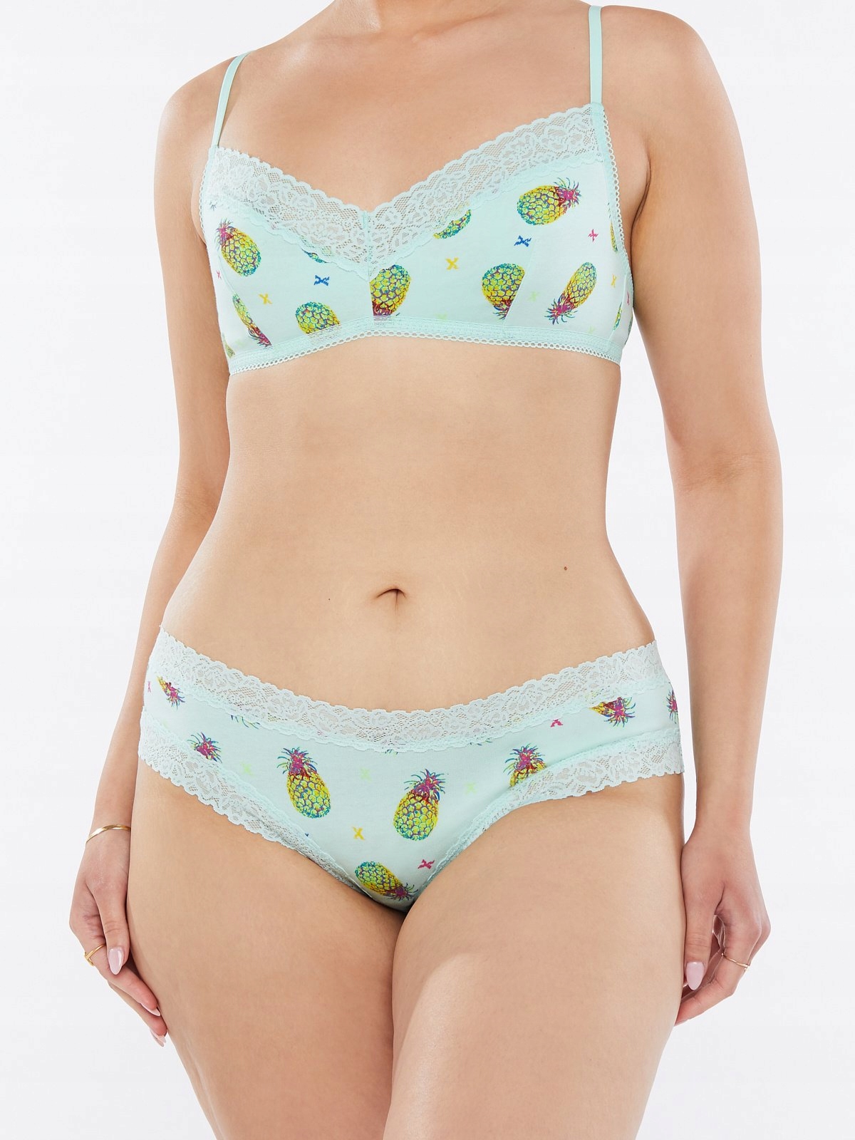 WOO6 SavageXFenty FIGI Z KORONKĄ R S W006033 Marka Savage X Fenty