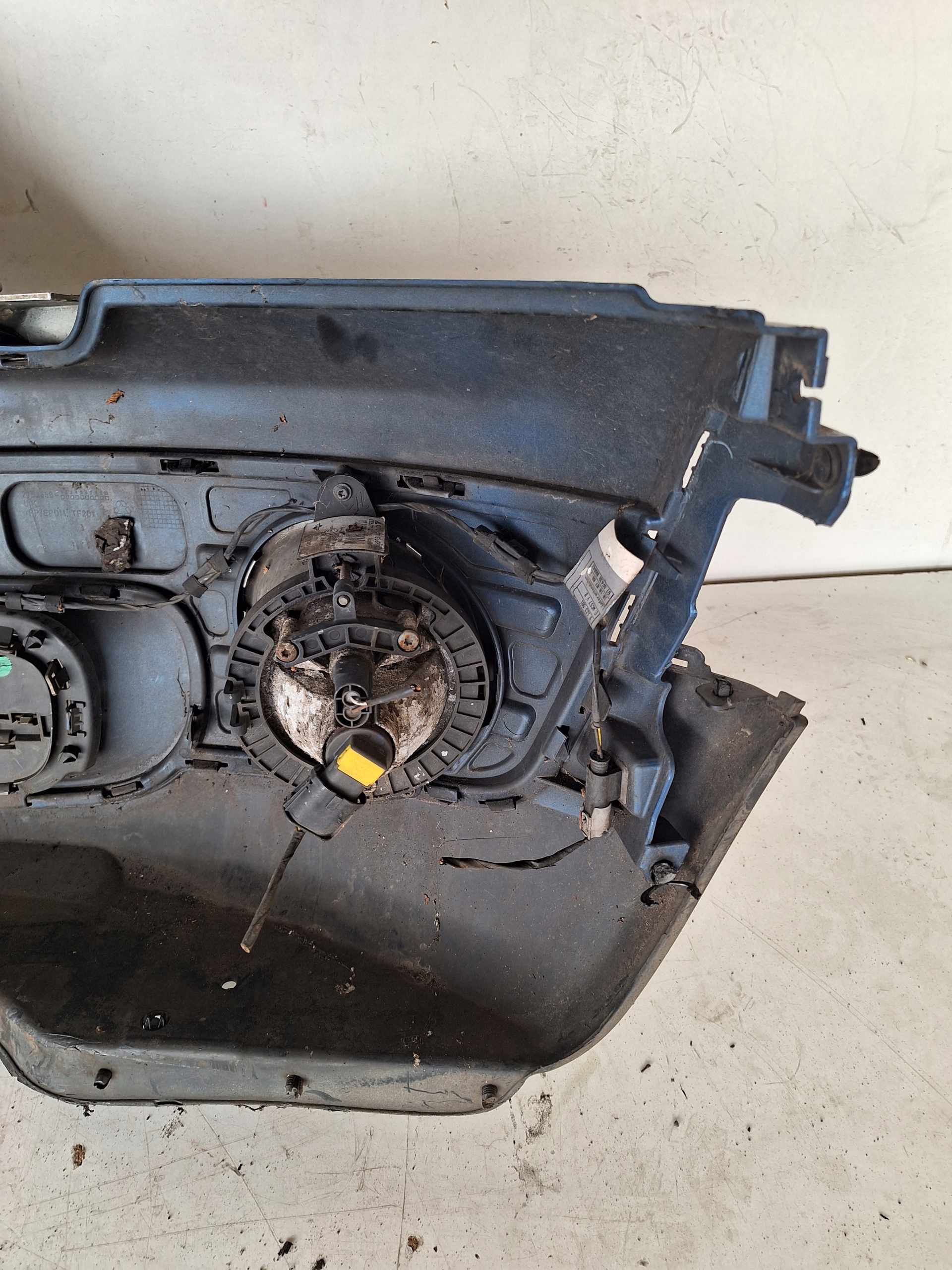 MINI COOPER ONE R55 06-10 bumper petrol