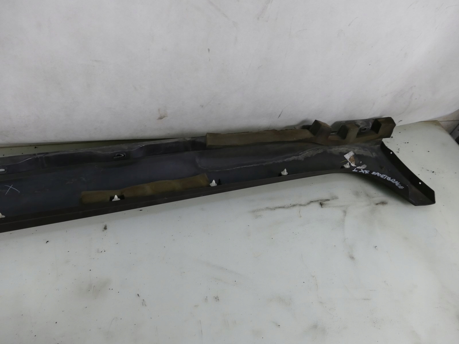 JAGUAR XF X250 SPORTBRAKE moulding threshold left CHP