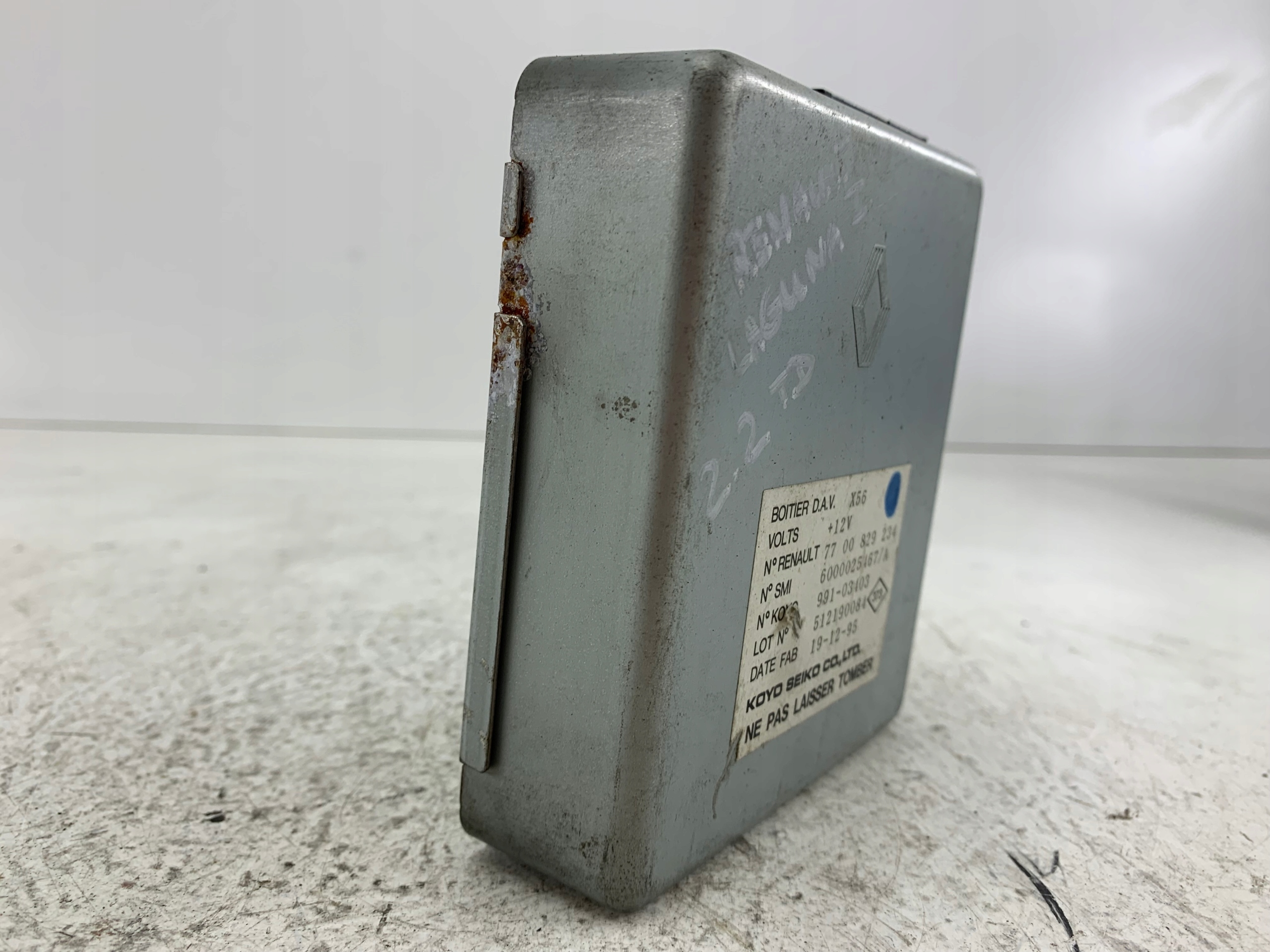 RENAULT LAGUNA et module unité de commande électronique uce crémaillère de direction 7700829234