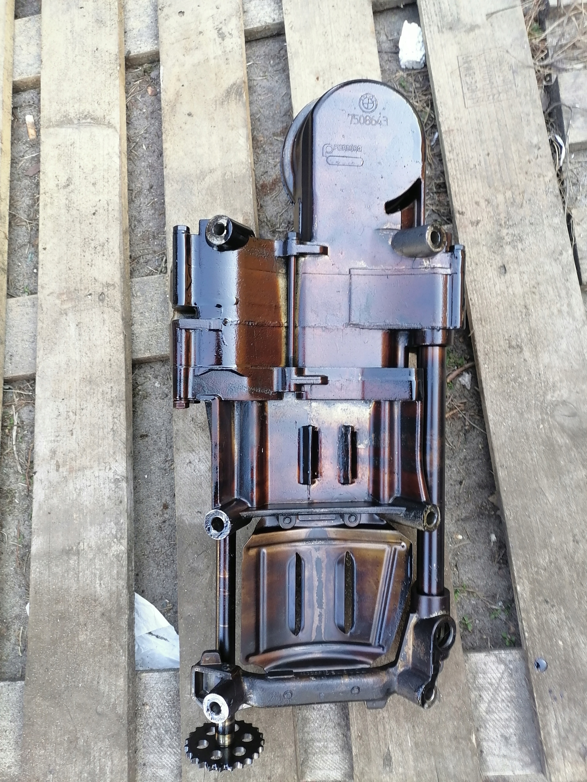 ÖLPUMPE BMW 7 E65 60 53 4.4 7508643