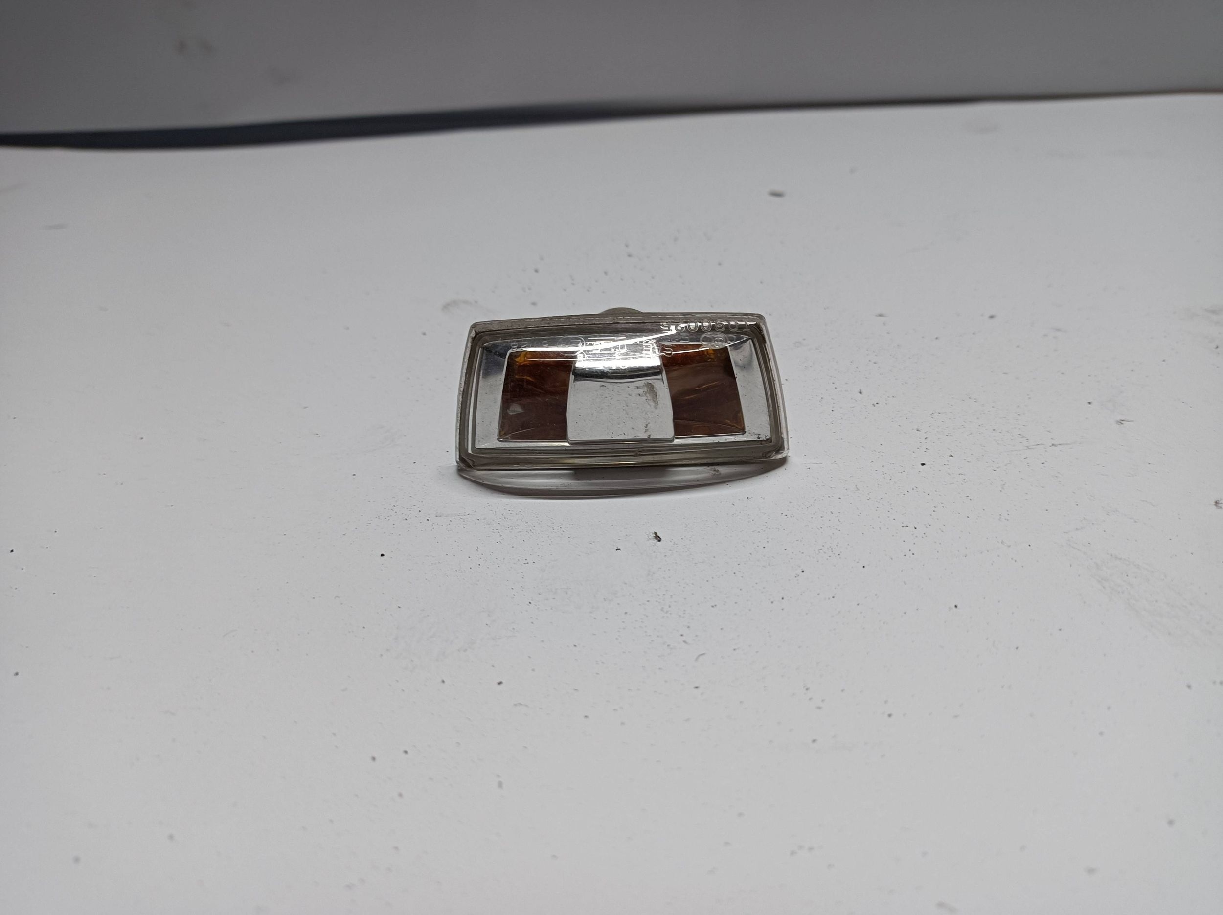 indicator w blotniku Opel Astra H 13252455