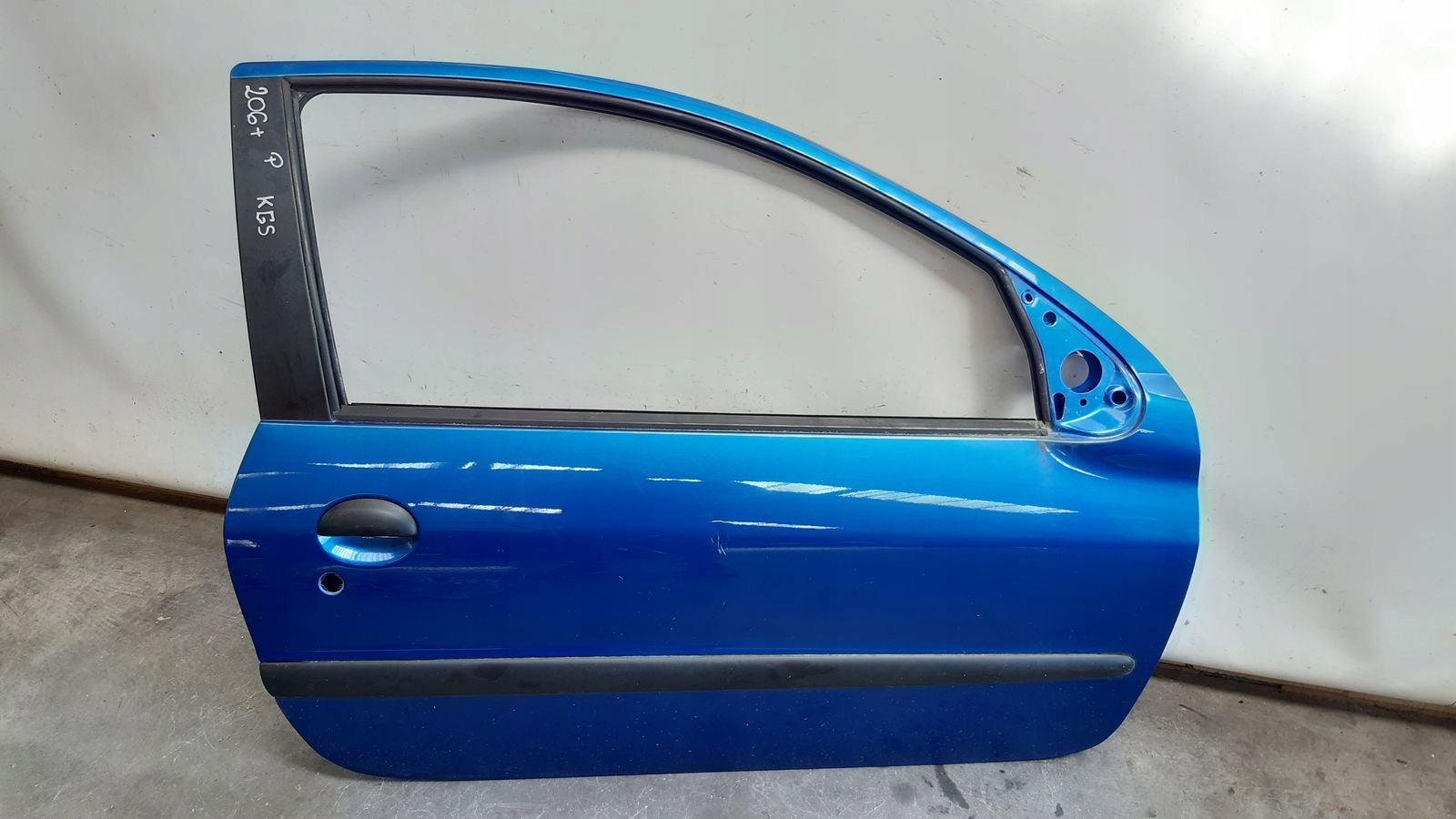 door front front right Peugeot 206+ plus 1,1 KGS