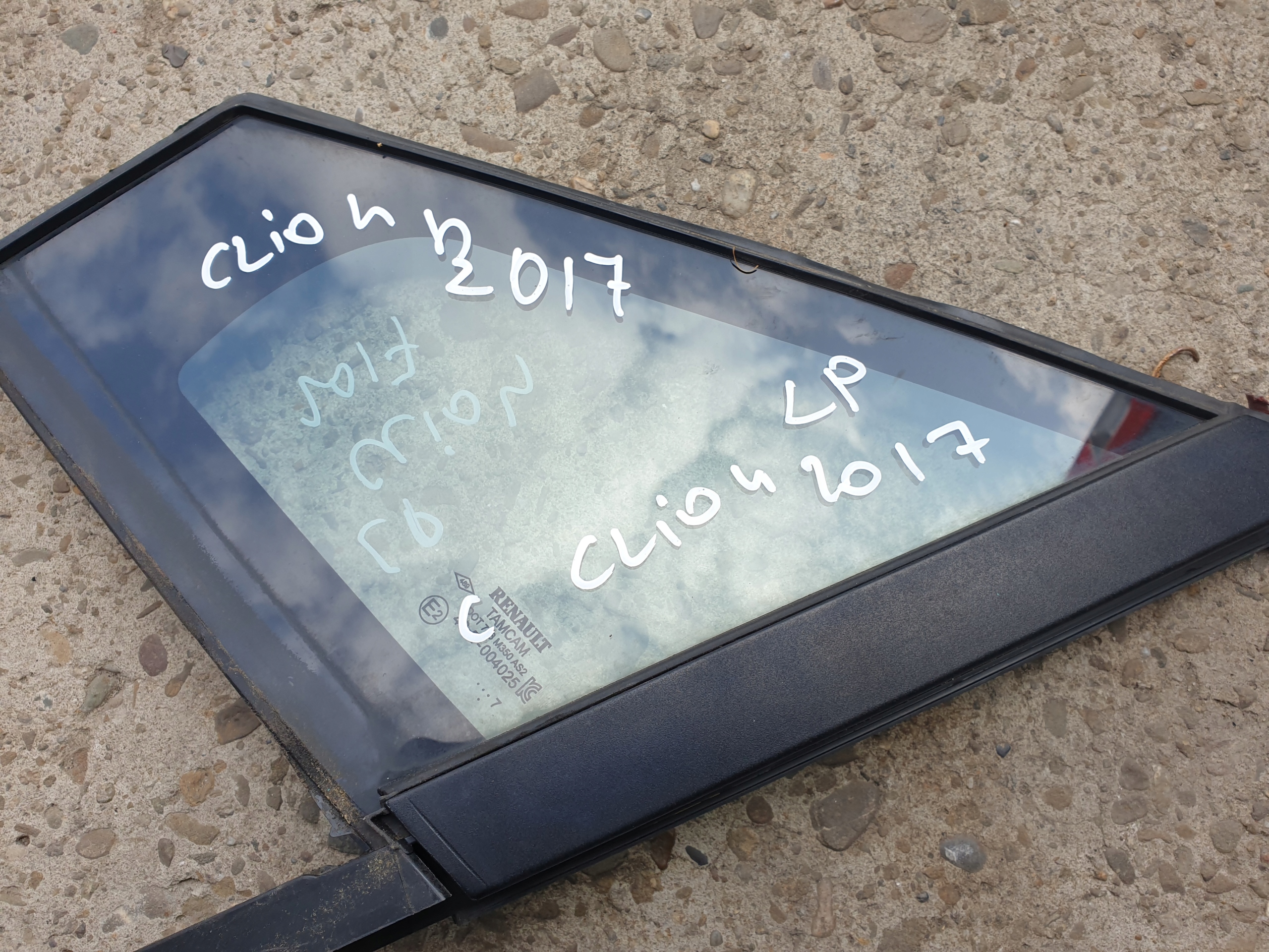 window DO door RENAULT CLIO 4 IV 2016- 2017 ROK left 802634285R