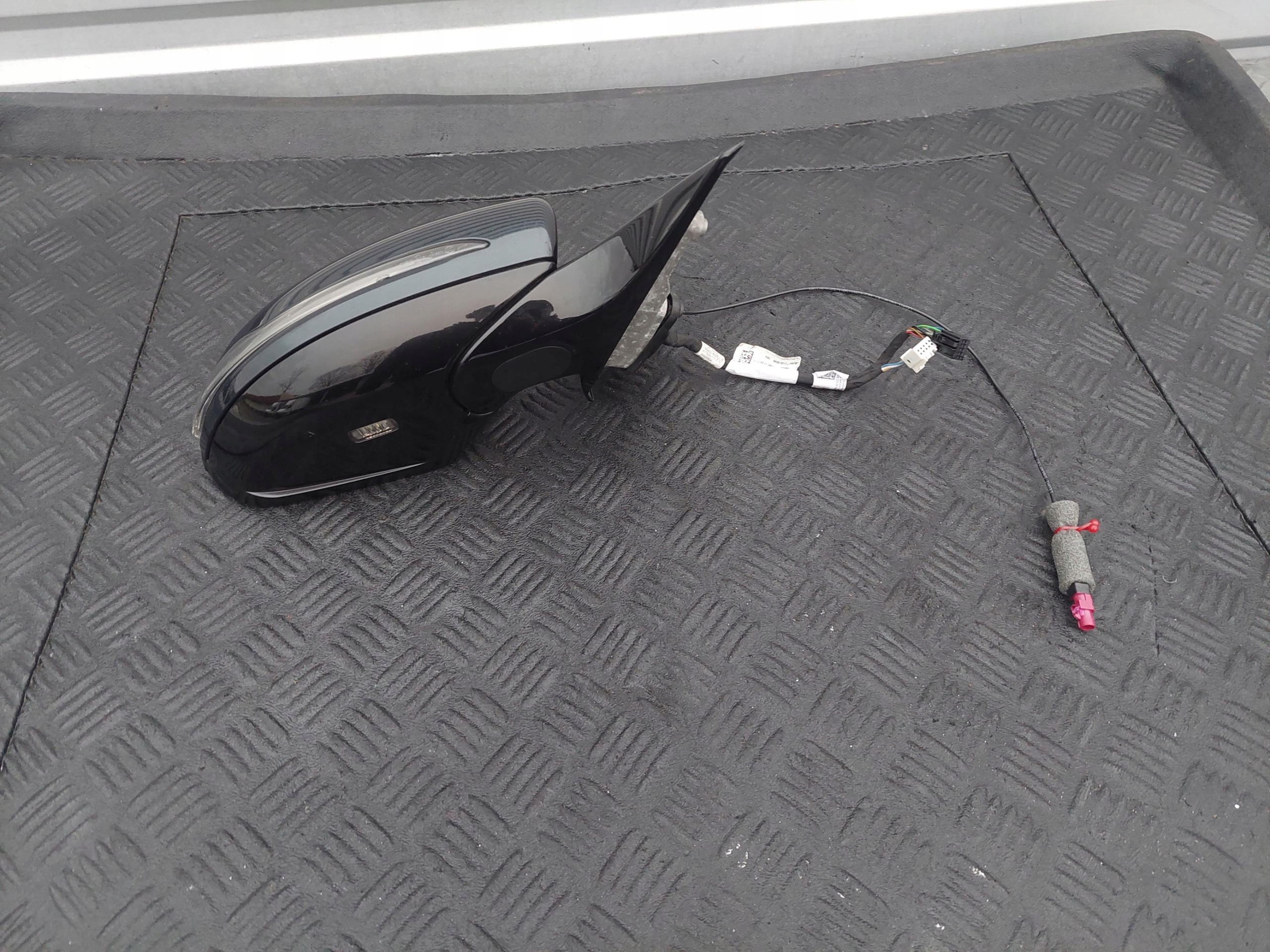 mirror right 3+9+1 PIN MERCEDES W213 S213 E colour 997
