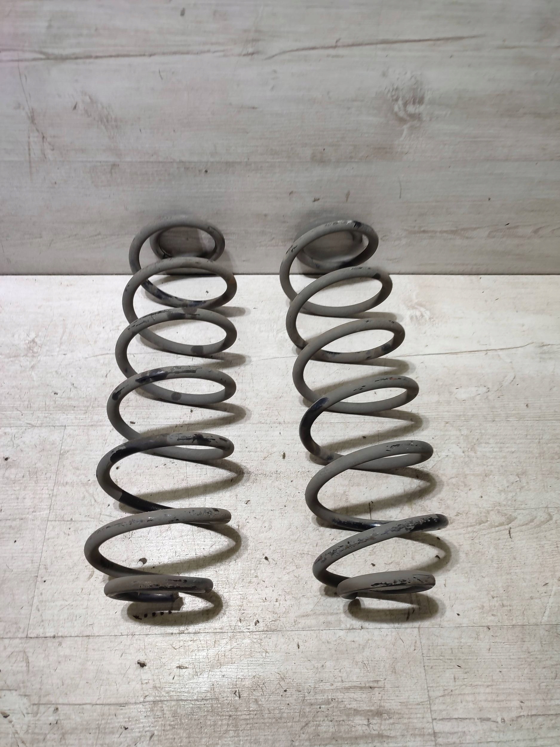 Peugeot 2008 and 2018 spring springing rear part