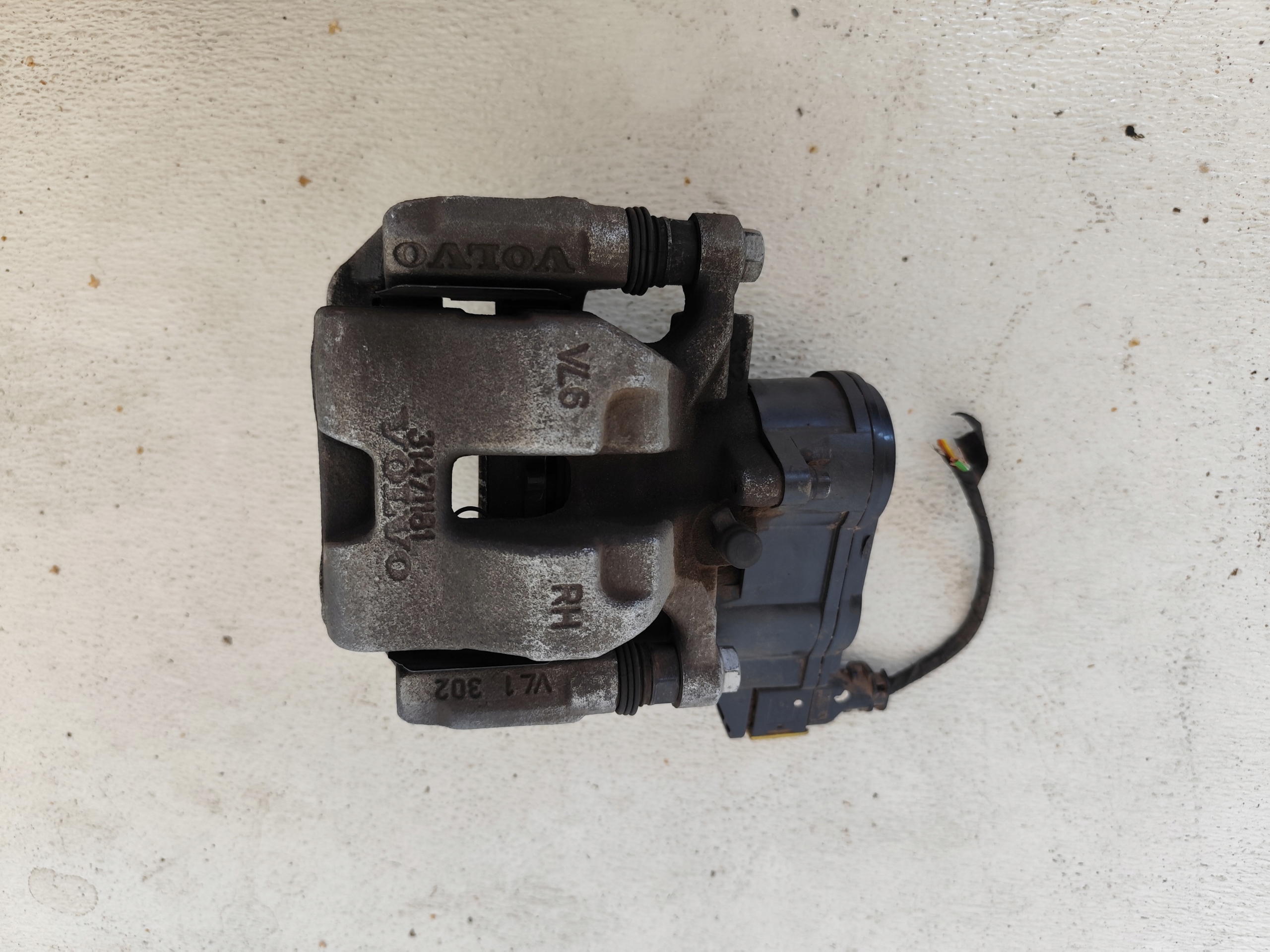 VOLVO XC40 2.0T T5 2018 caliper brake electrical rear right