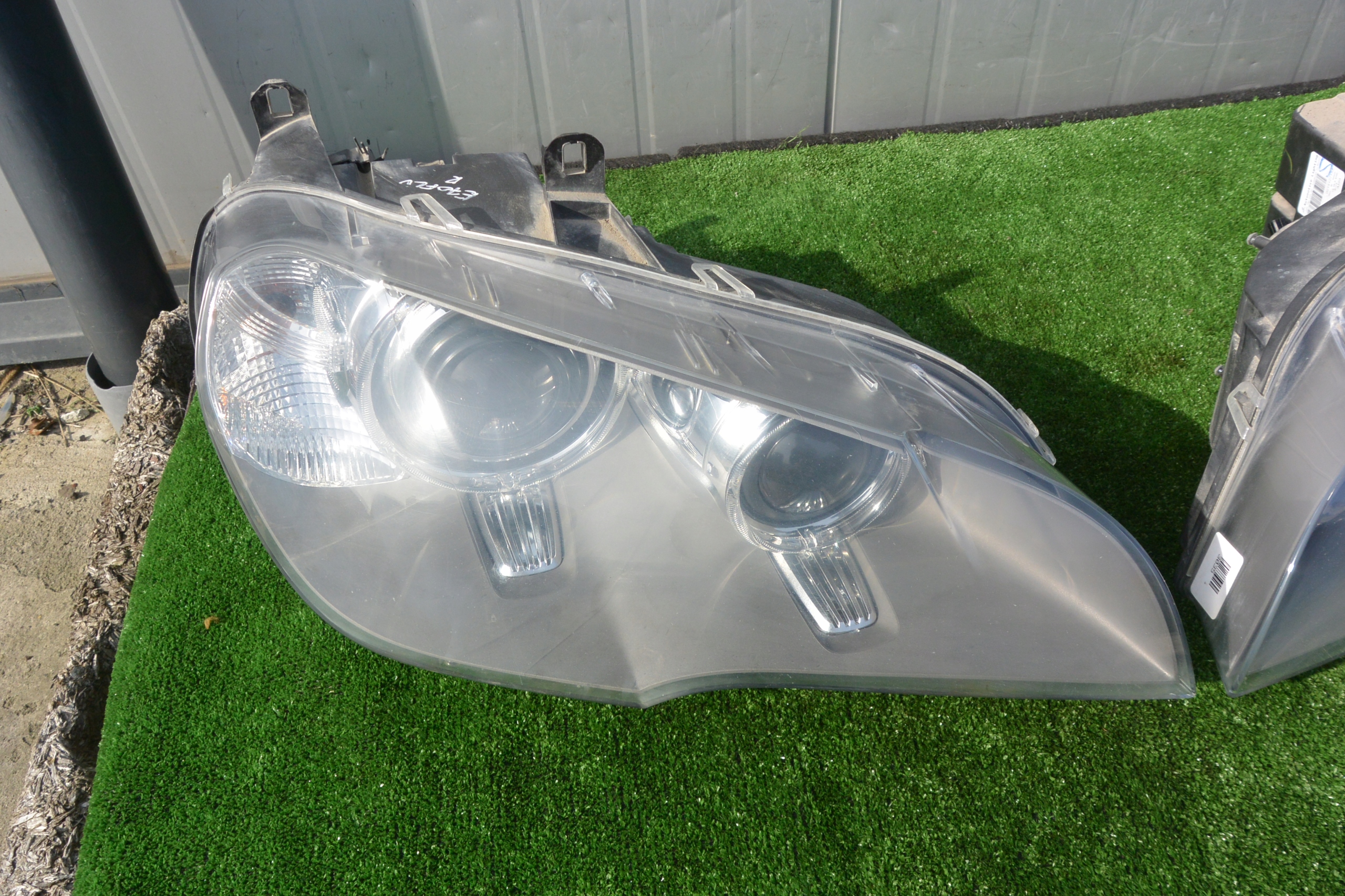 BMW X5 E70 LCI LIFT 2010- DYNAMIC light BI-XENON positioning left right USA