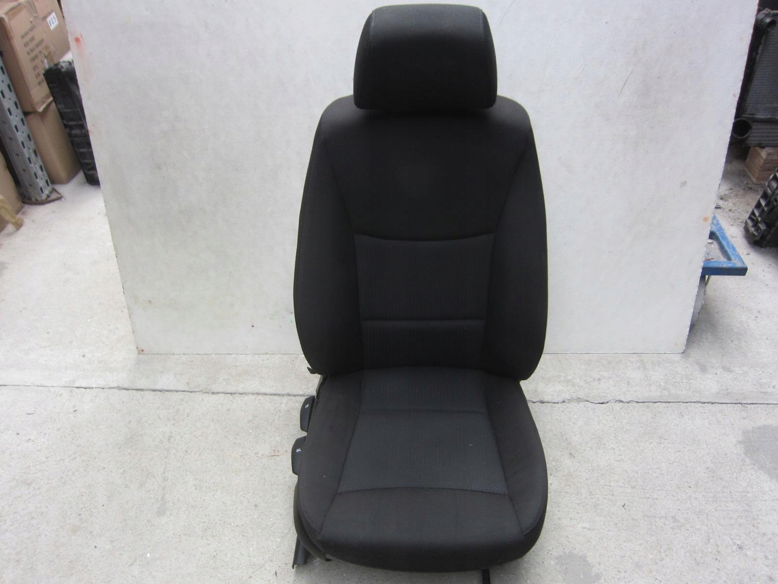 BMW E91 E90 2005-2010 sedačka spolujezdce pravý cerný MATERIAL tapacír