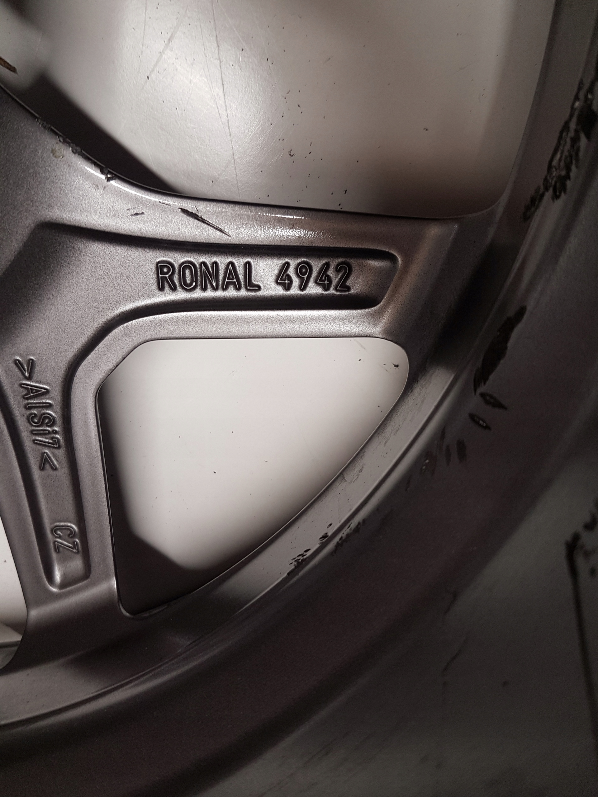 disk BMW G60 G61 7,5Jx18 IS23 5A324D5