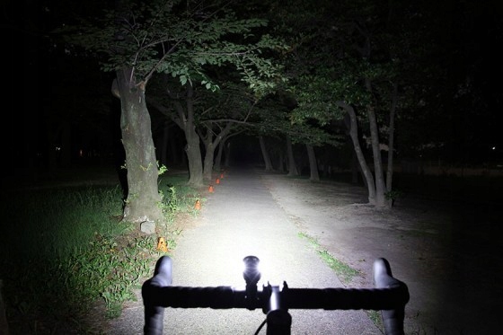 Lampa rowerowa przednia Cateye Sync Core HL-NW100RC Stan opakowania oryginalne