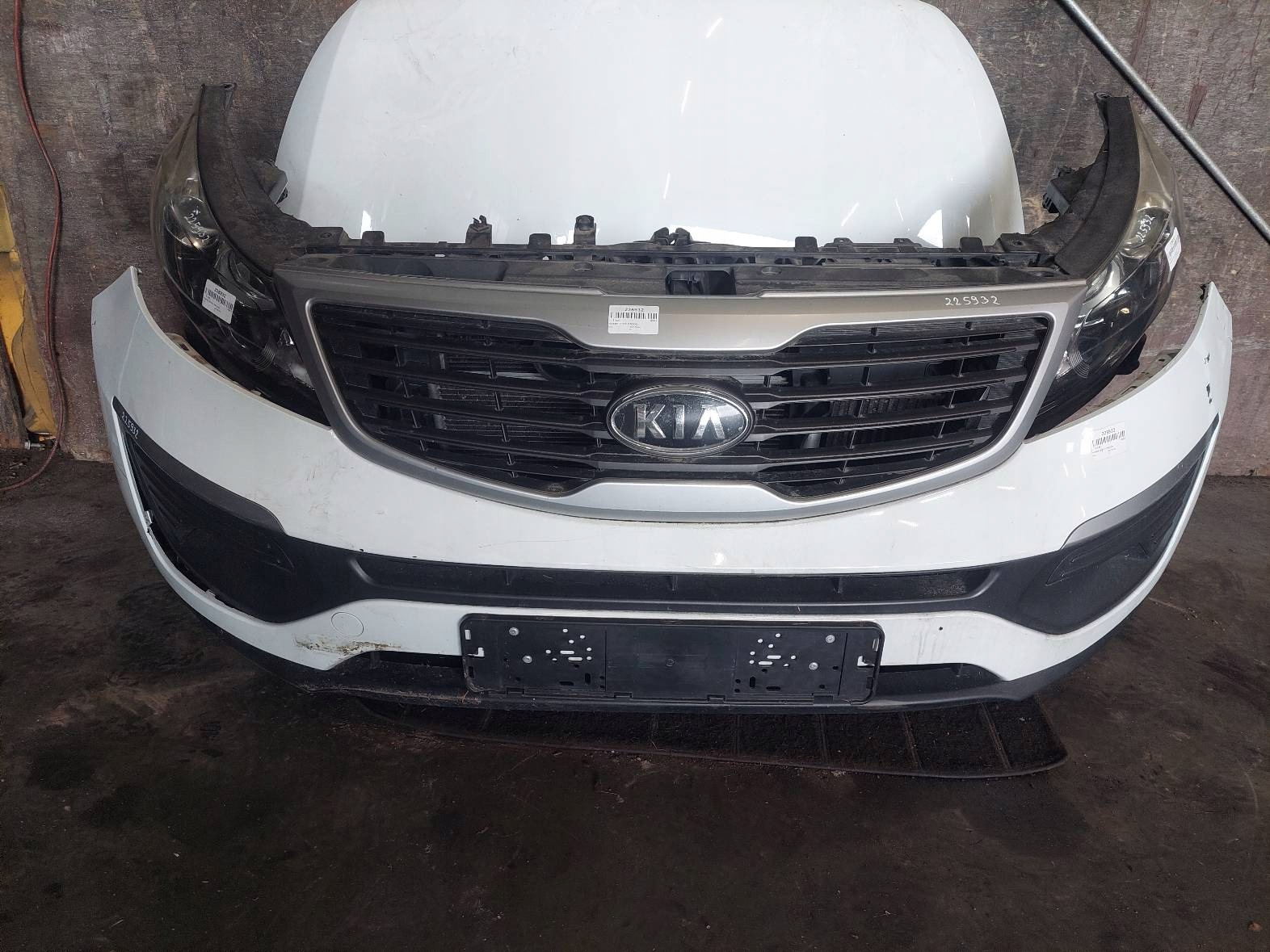 complete front bonnet bumper light KIA SPORTAGE III WD ID: 225932