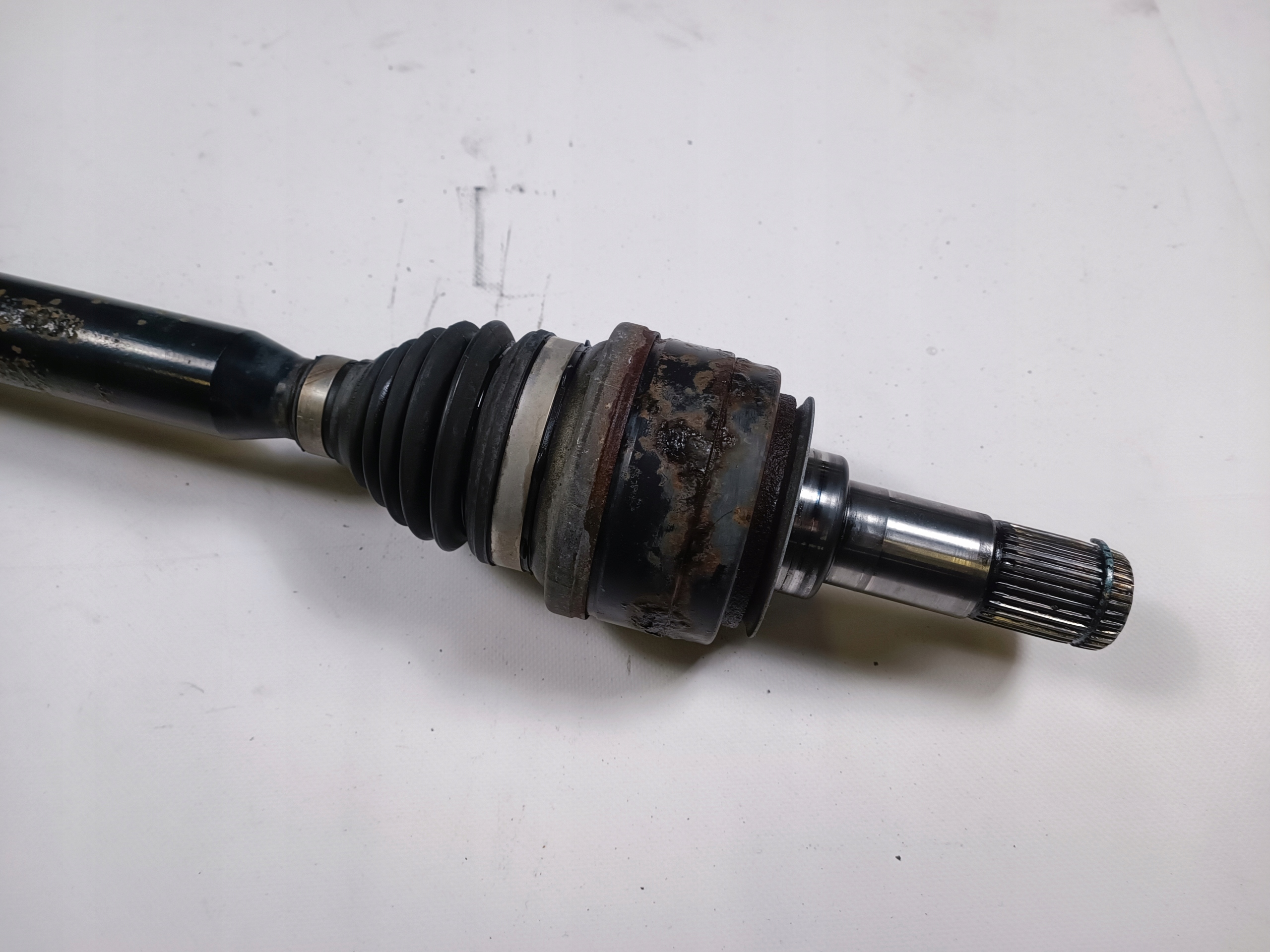 semi-axis right Chevrolet Camaro SS 6.2 v8 2009-2015