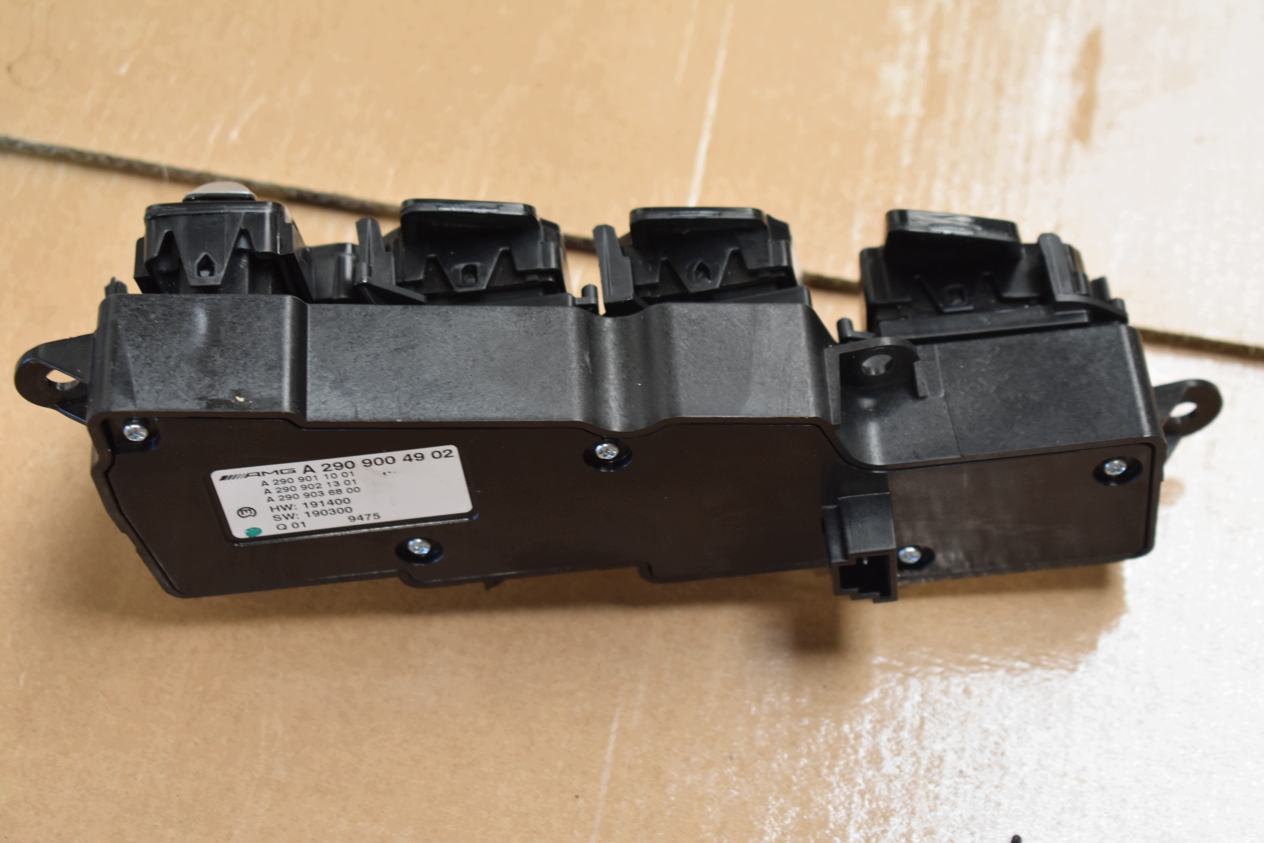 IDEALNY control panel consoles left AMG MERCEDES GT X290 1