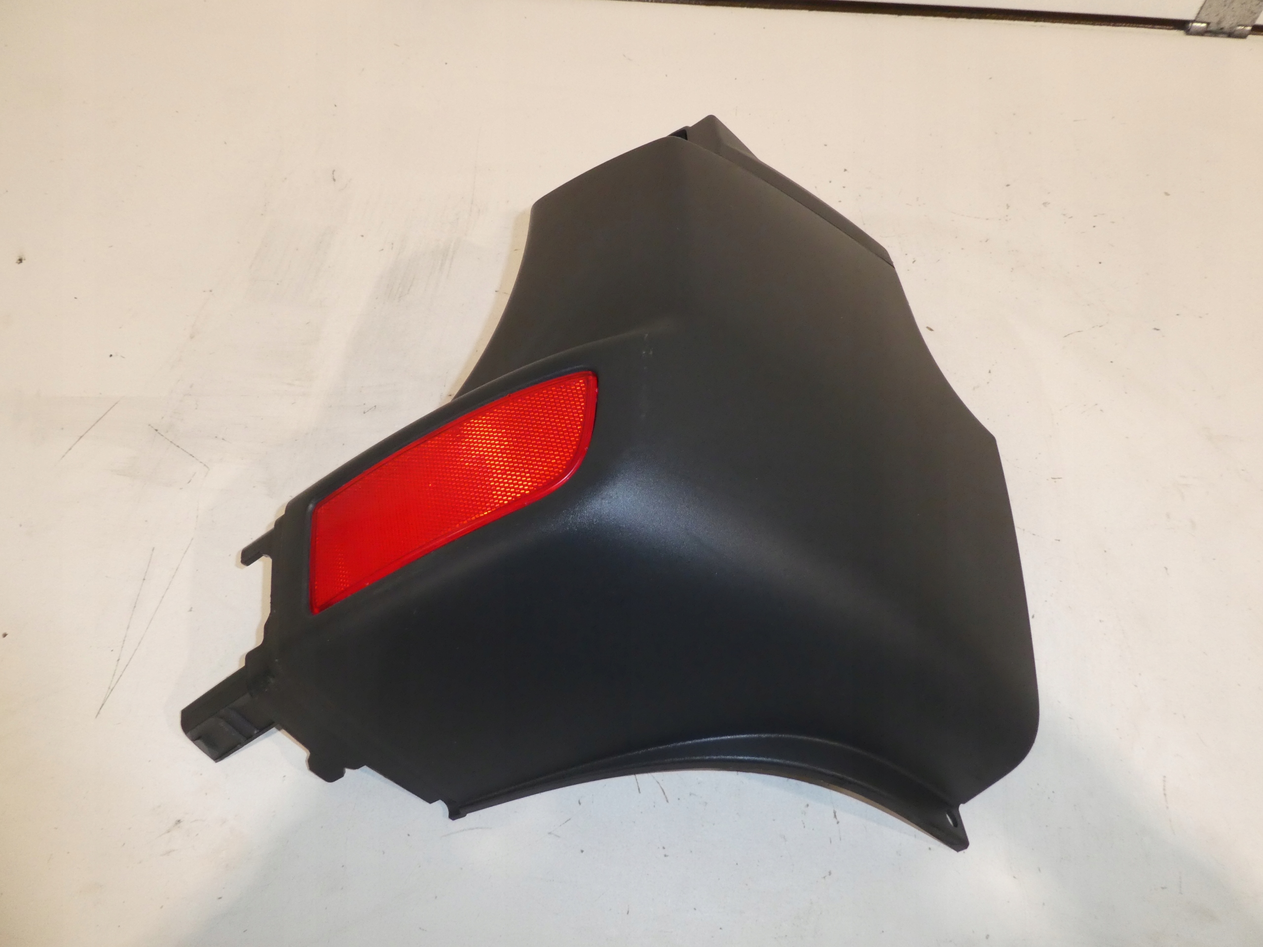 ecke der stoßstange A9068804671 heck SPRINTER CRAFTER