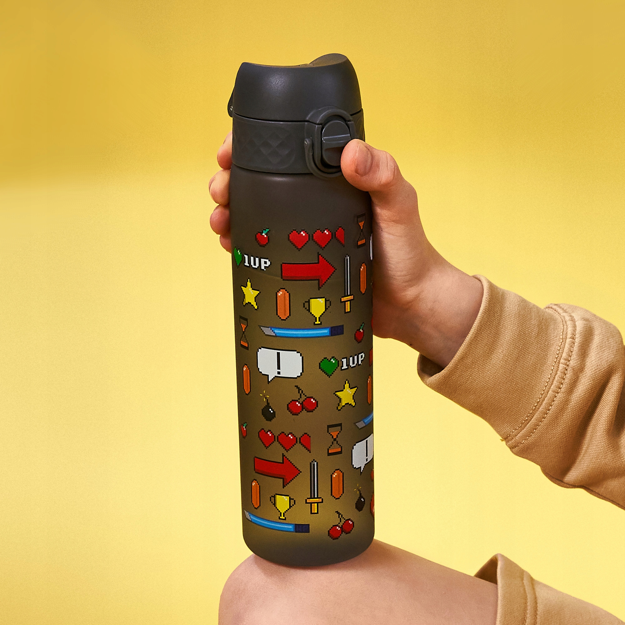 Szczelna butelka na wodę bidon Gamer ION8 0,5l Marka Ion8