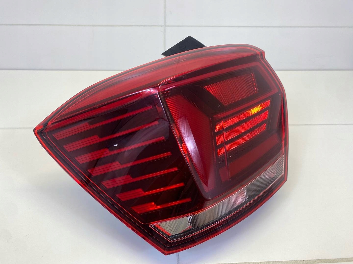 light rear left side Volkswagen Polo 6 2020 2G0945095B