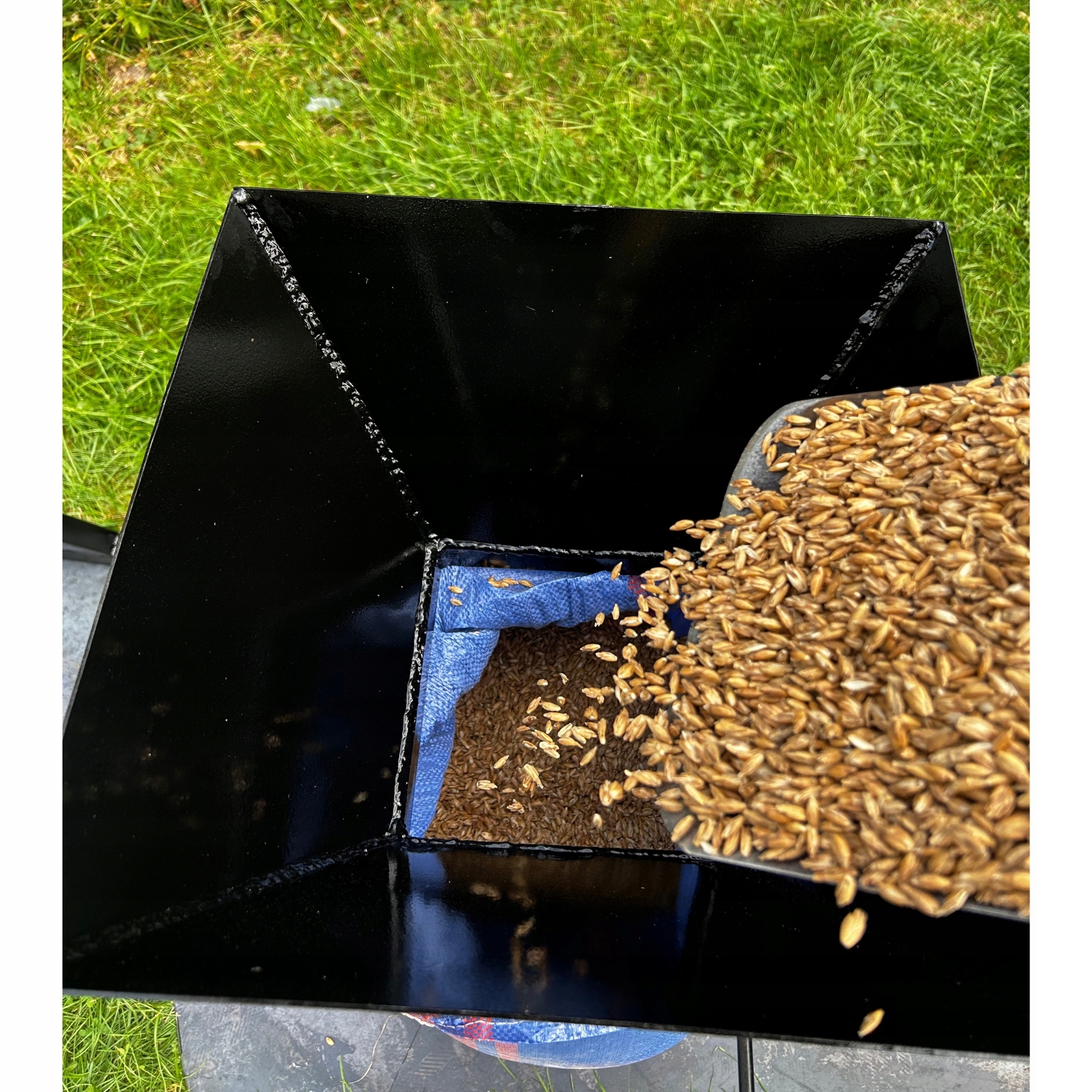 STALOWA WORKOWNICA STOJAK DO NAPEŁNIANIA WORKÓW 15KG+ REGULOWANA EAN (GTIN) 5905644013759