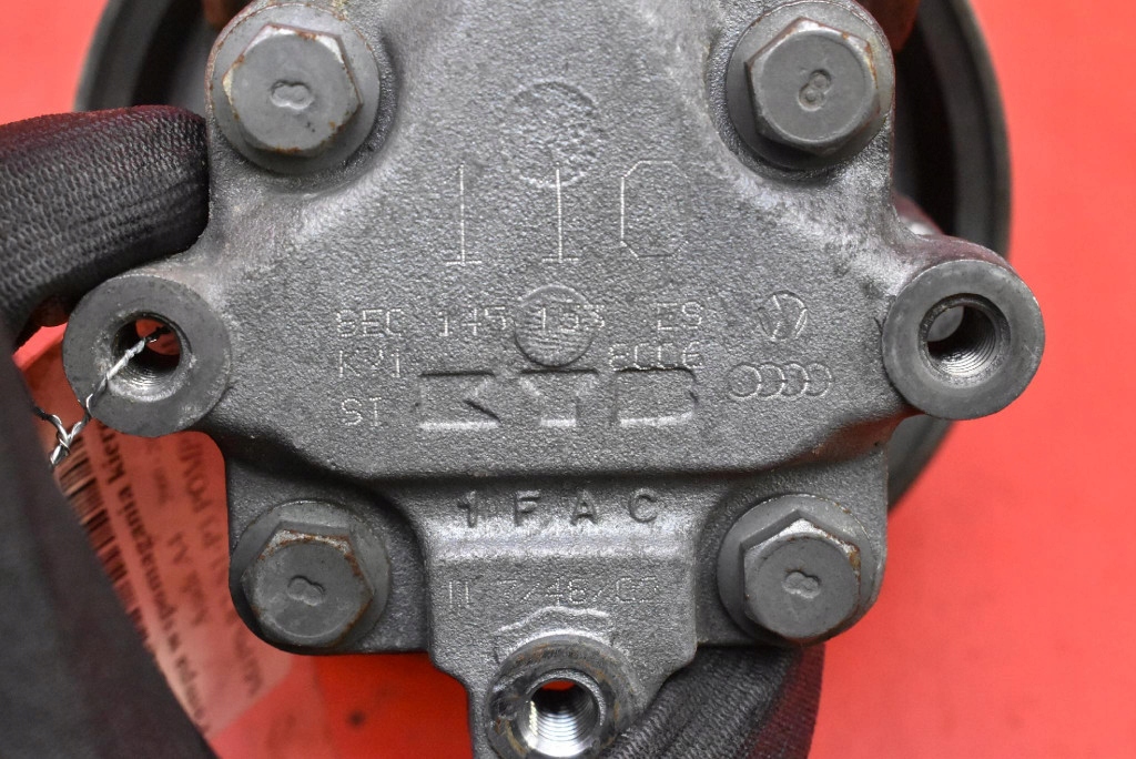 servo pump 8E0145153ES AUDI A4 B6 2.0 20V 130KM 00-05