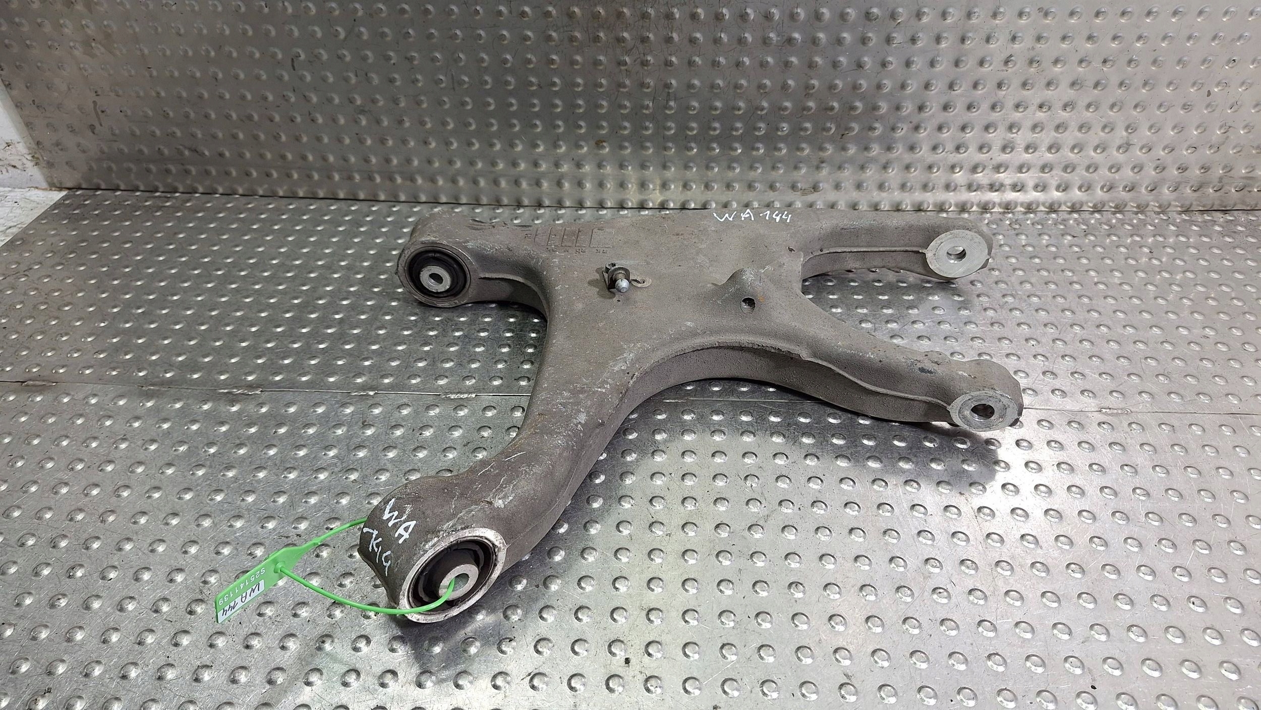 Querlenker links heck 8K0505311J AUDI A4 B8 A5 8T A6 C7
