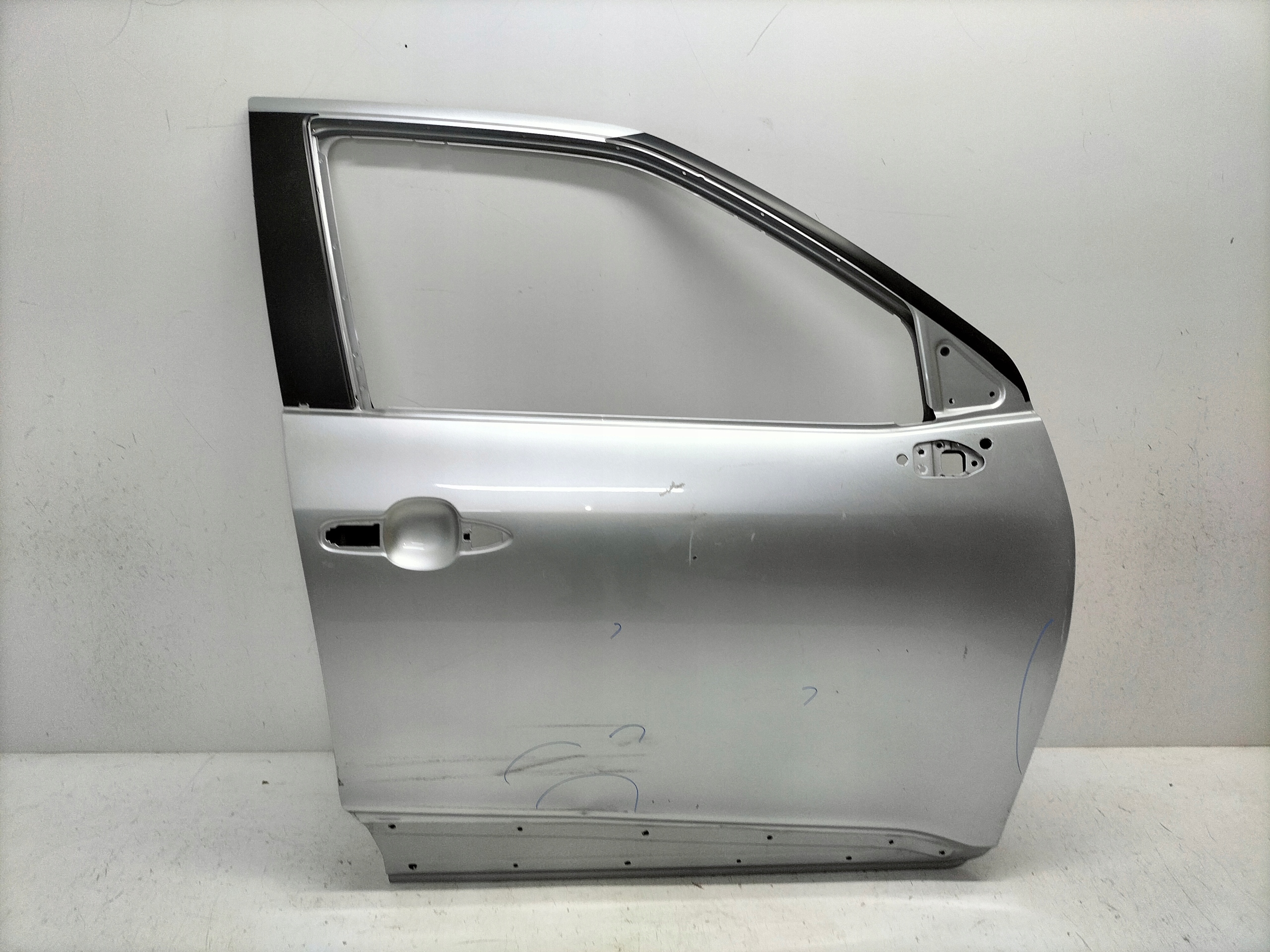 door front front right TOYOTA YARIS CROSS 20