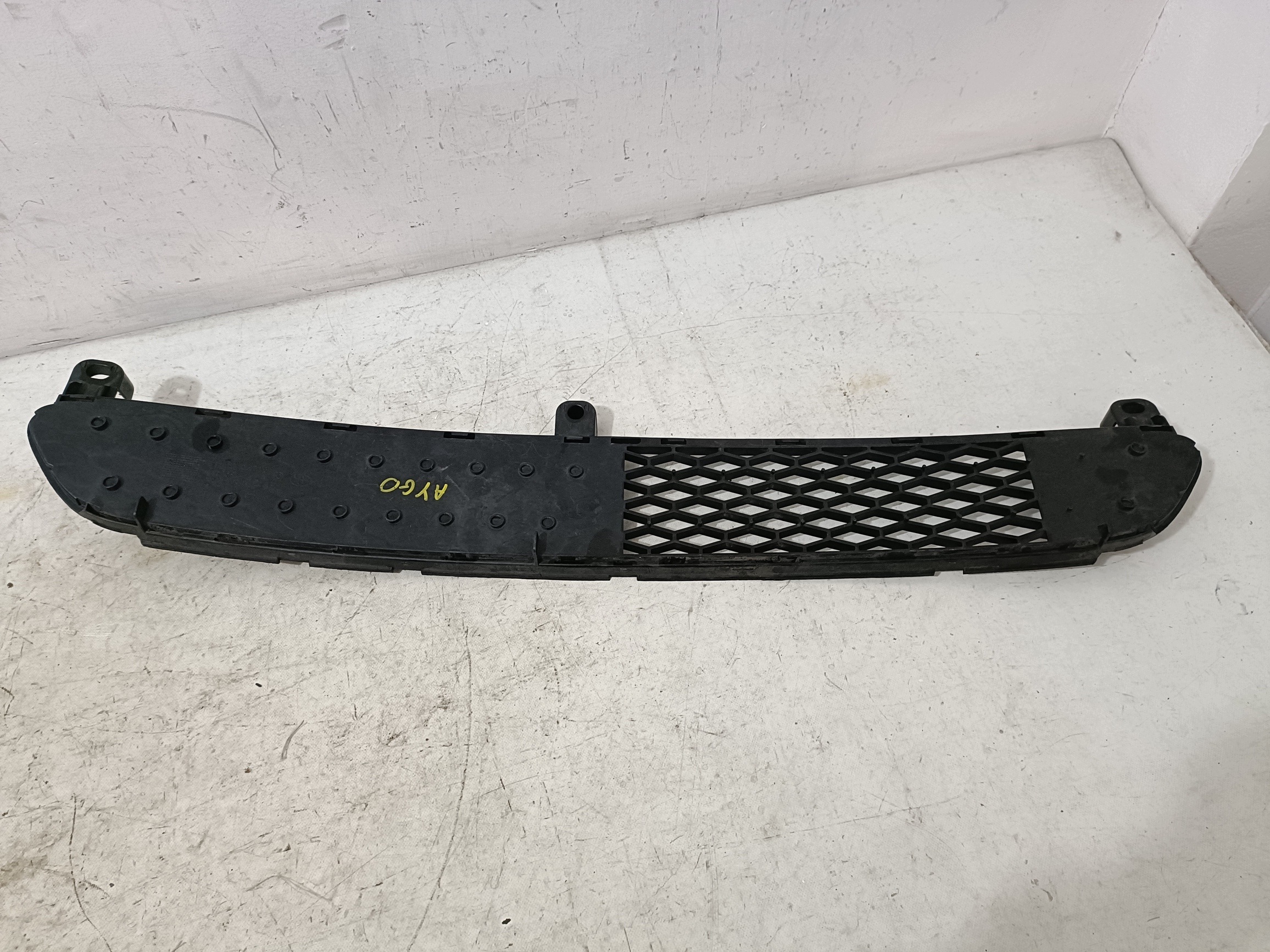 TOYOTA AYGO e griglia medio Paraurti 53112-0H010