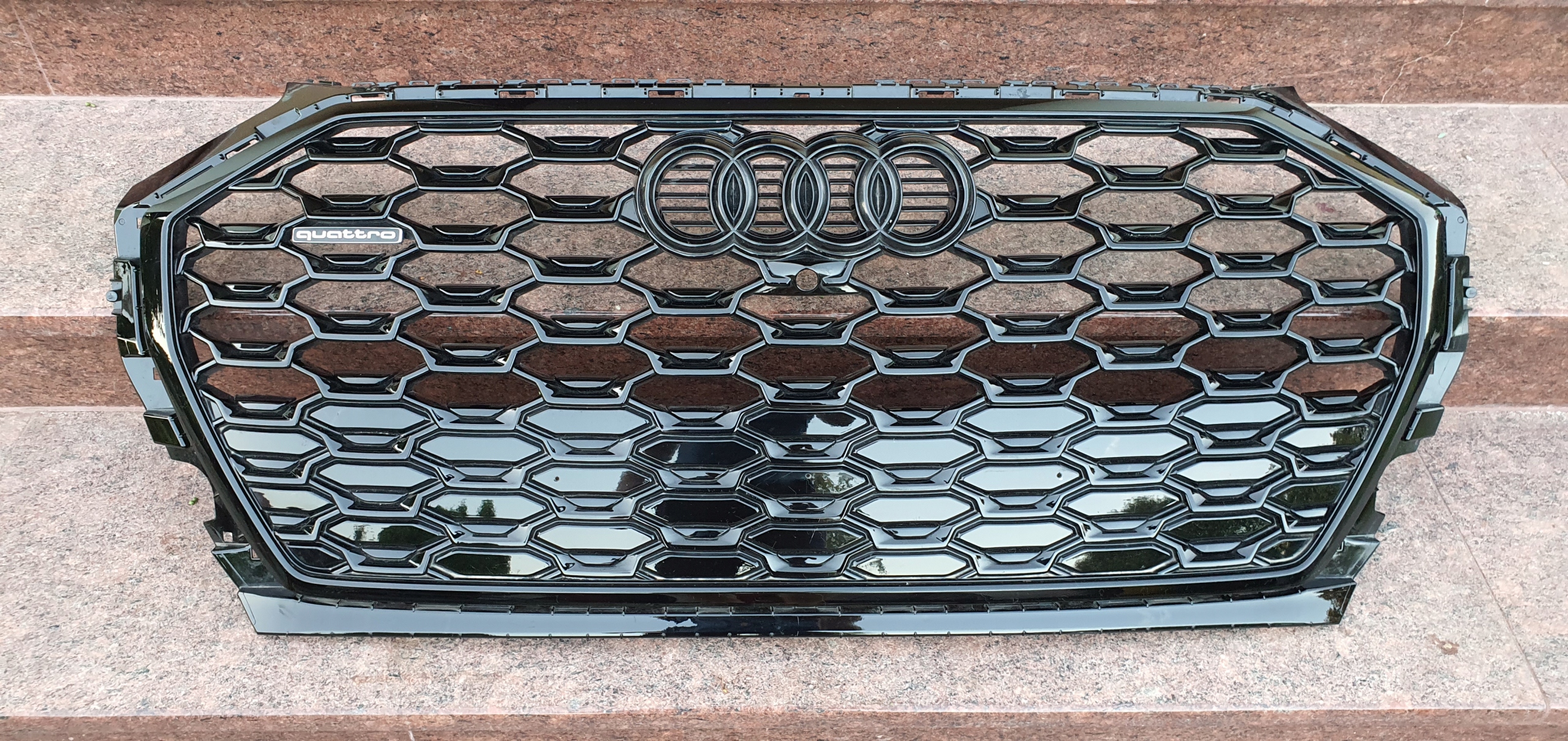 AUDI Q5 II 2 80F SLINE S-LINE LIFT 2021- ATRAPA GRILL CZARNY CZARNA Numer katalogowy części AUDI Q5 80F853651