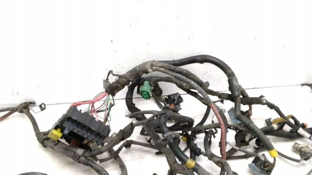 проводка двигателя renault LAGUNA III (KT0/1) 240110202R 2.0дизель