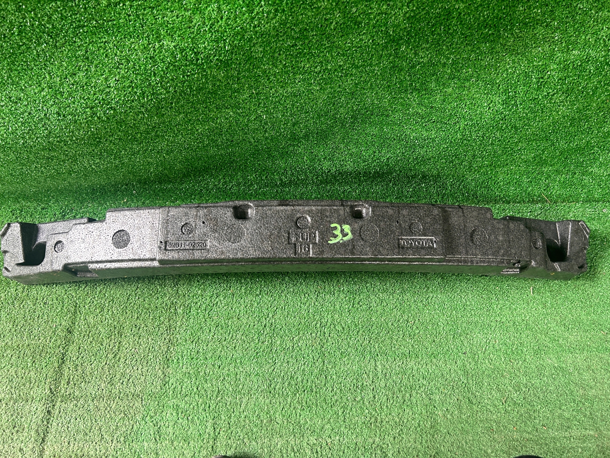 TOYOTA COROLLA E21 XII 19- ABSORBER nárazníku předek 52611-02520