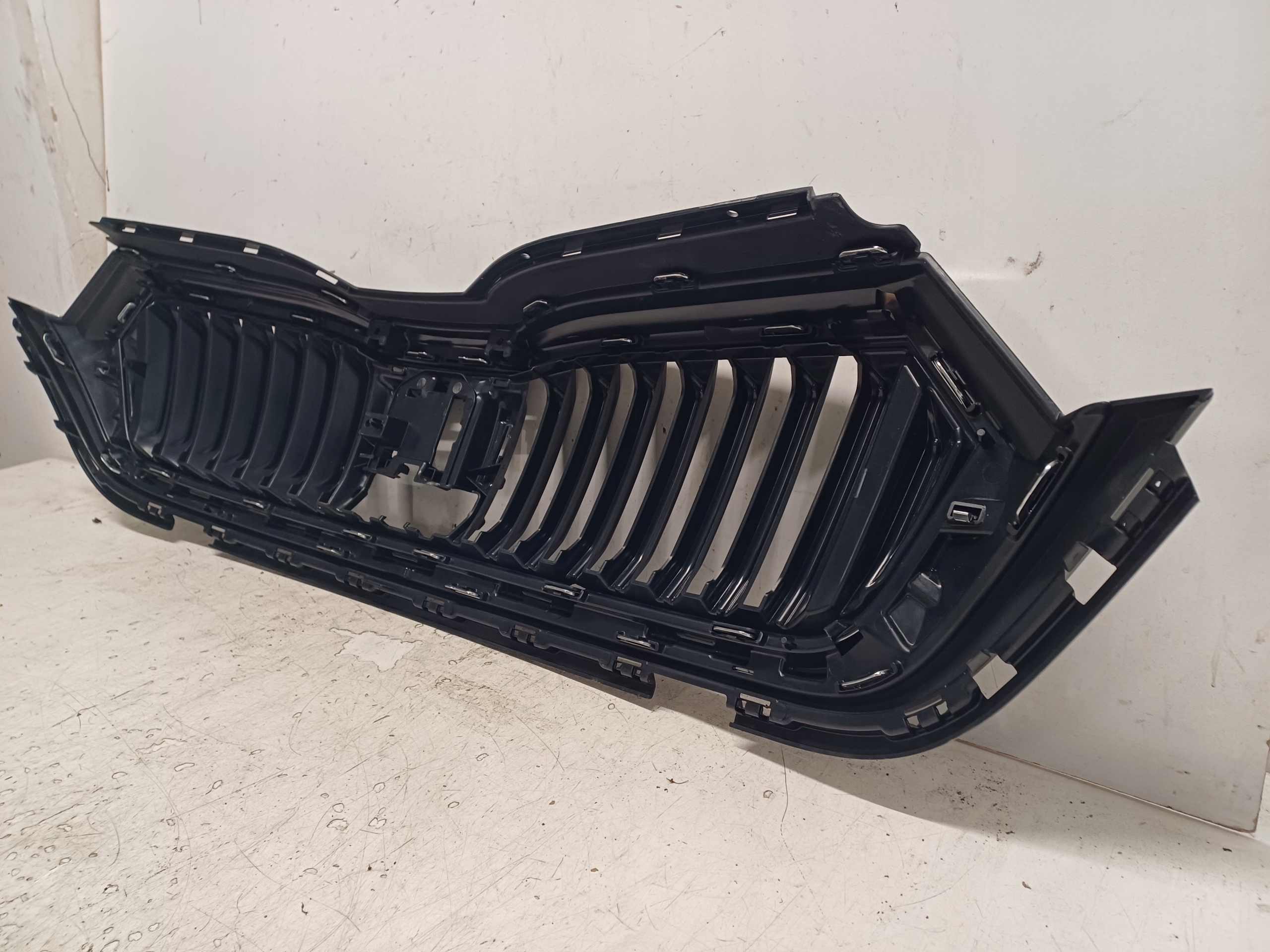 Skoda Octavia III 5E Kühlergrill FRONTGRILL Kühlergitter 5E3853653 - Thumbnail 8
