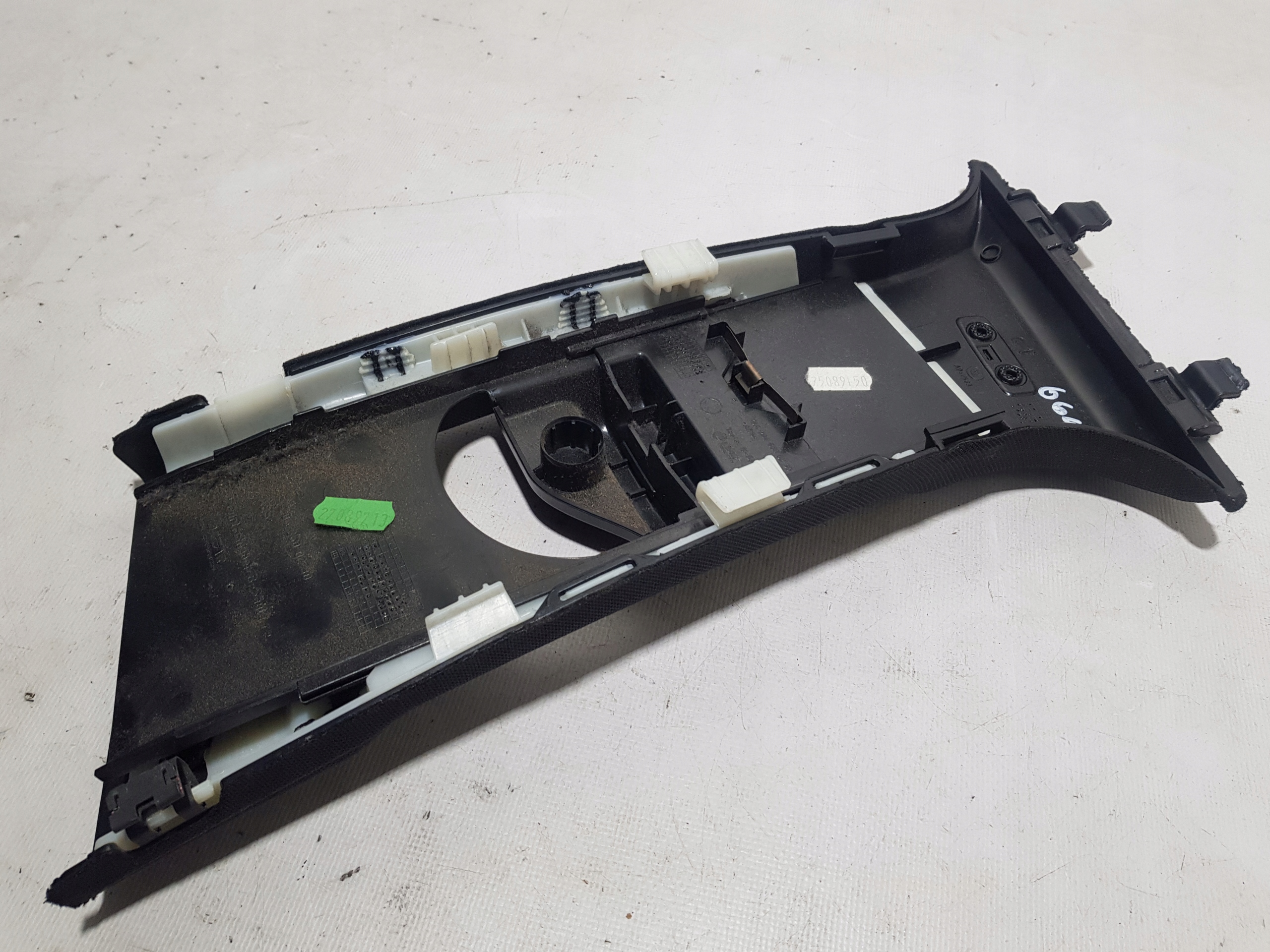 MERCEDES W204 cover cover side SLUPKA right right