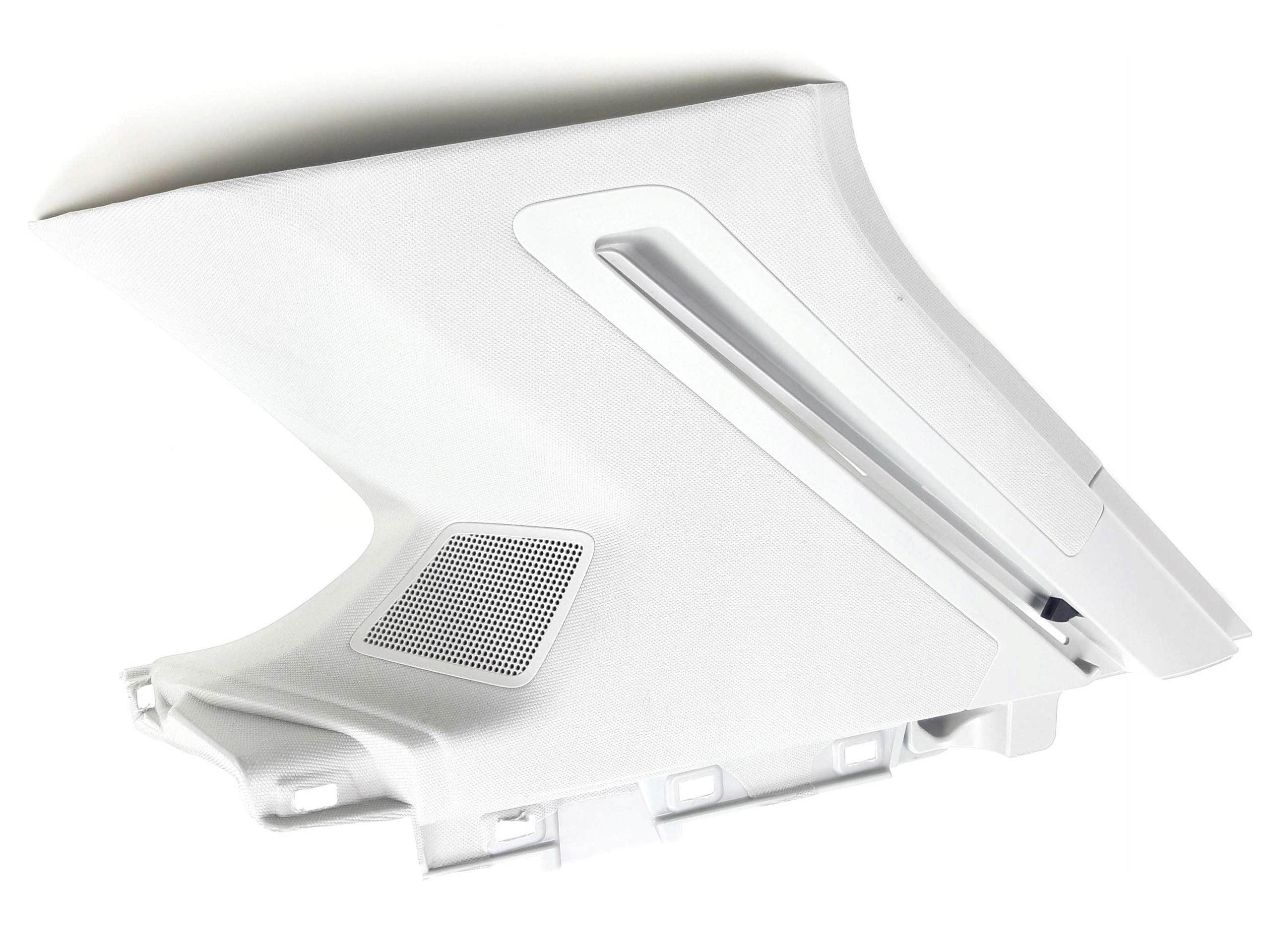 POSZYCIE SLUPKA D PRAWE VW TOUAREG CR7 III 760 RUB